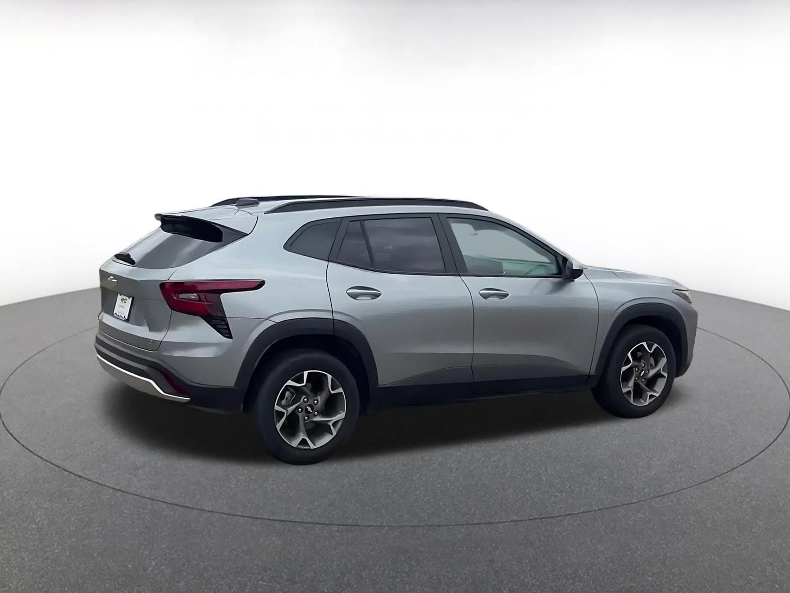 Thumbnail: 2025 Chevrolet Trax - 15