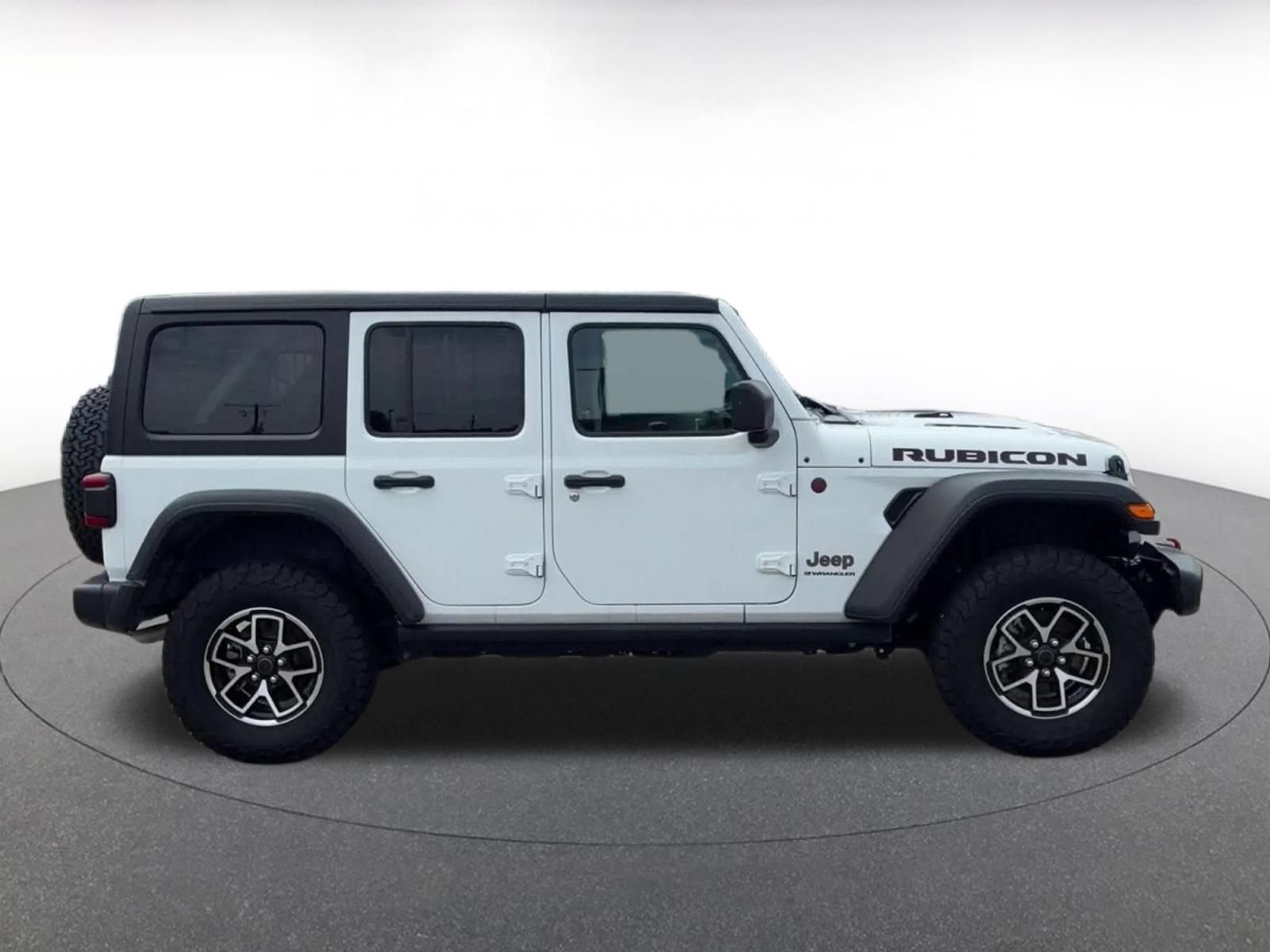 Thumbnail: 2025 Jeep Wrangler - 16