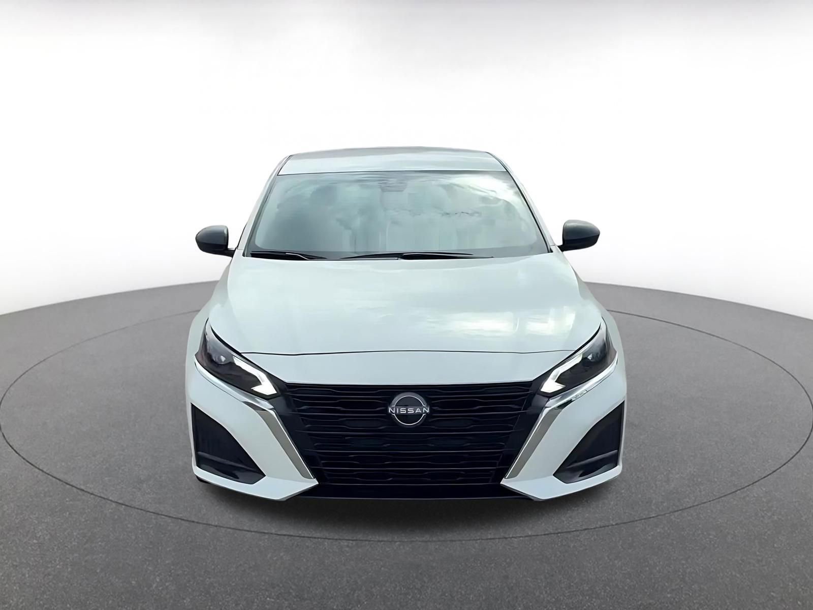 Thumbnail: 2025 Nissan Altima - 4