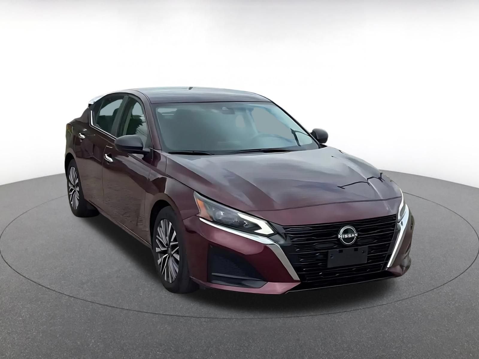 Thumbnail: 2025 Nissan Altima - 3