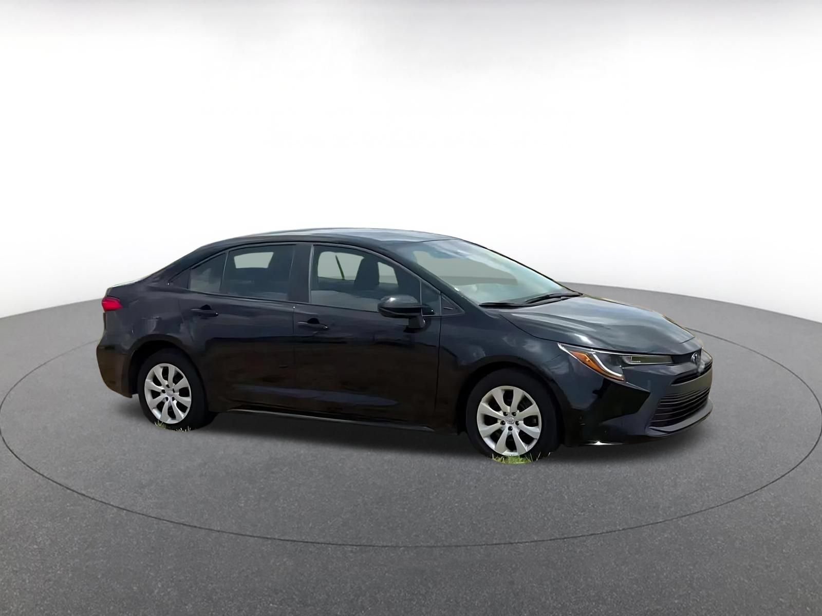Thumbnail: 2025 Toyota Corolla - 2