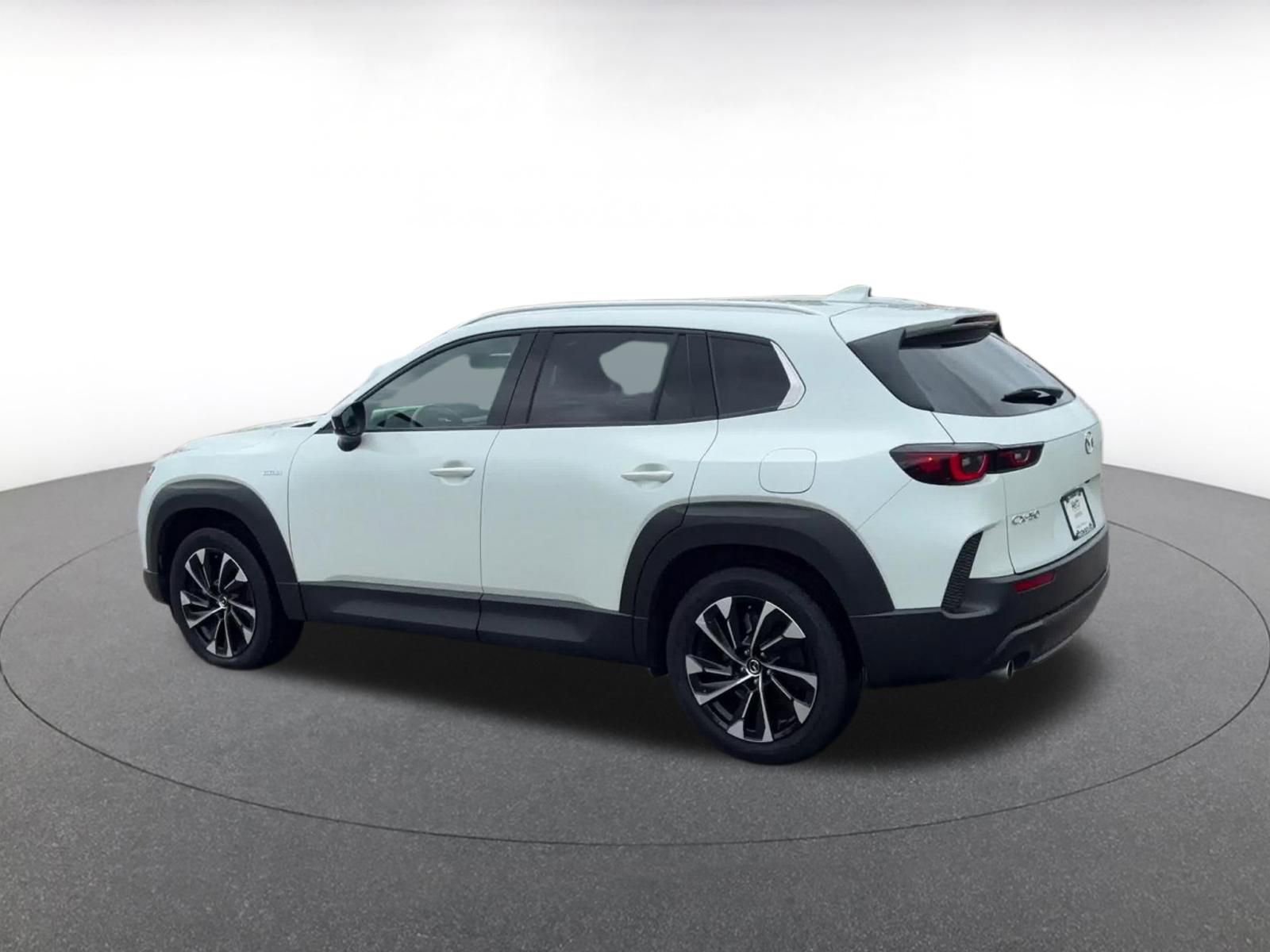 Thumbnail: 2025 Mazda CX-50 - 10