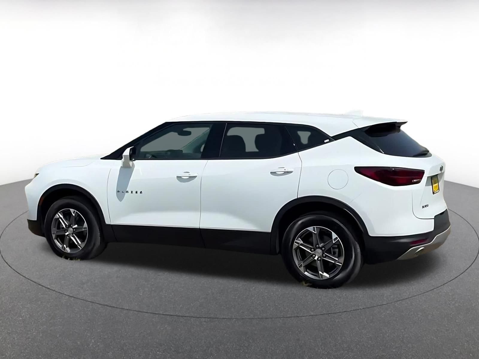 Thumbnail: 2025 Chevrolet Blazer - 9