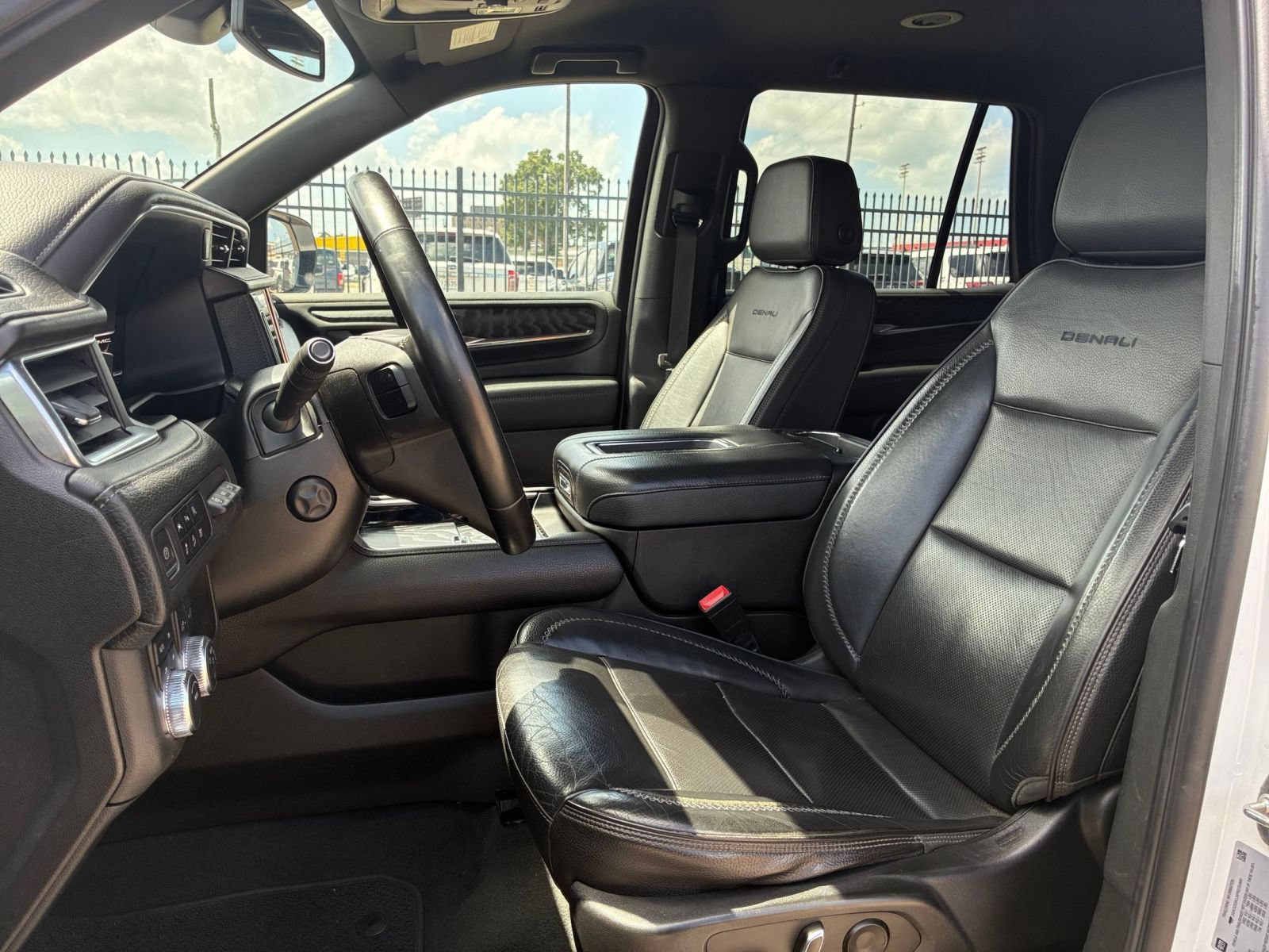 Thumbnail: 2023 GMC Yukon - 30