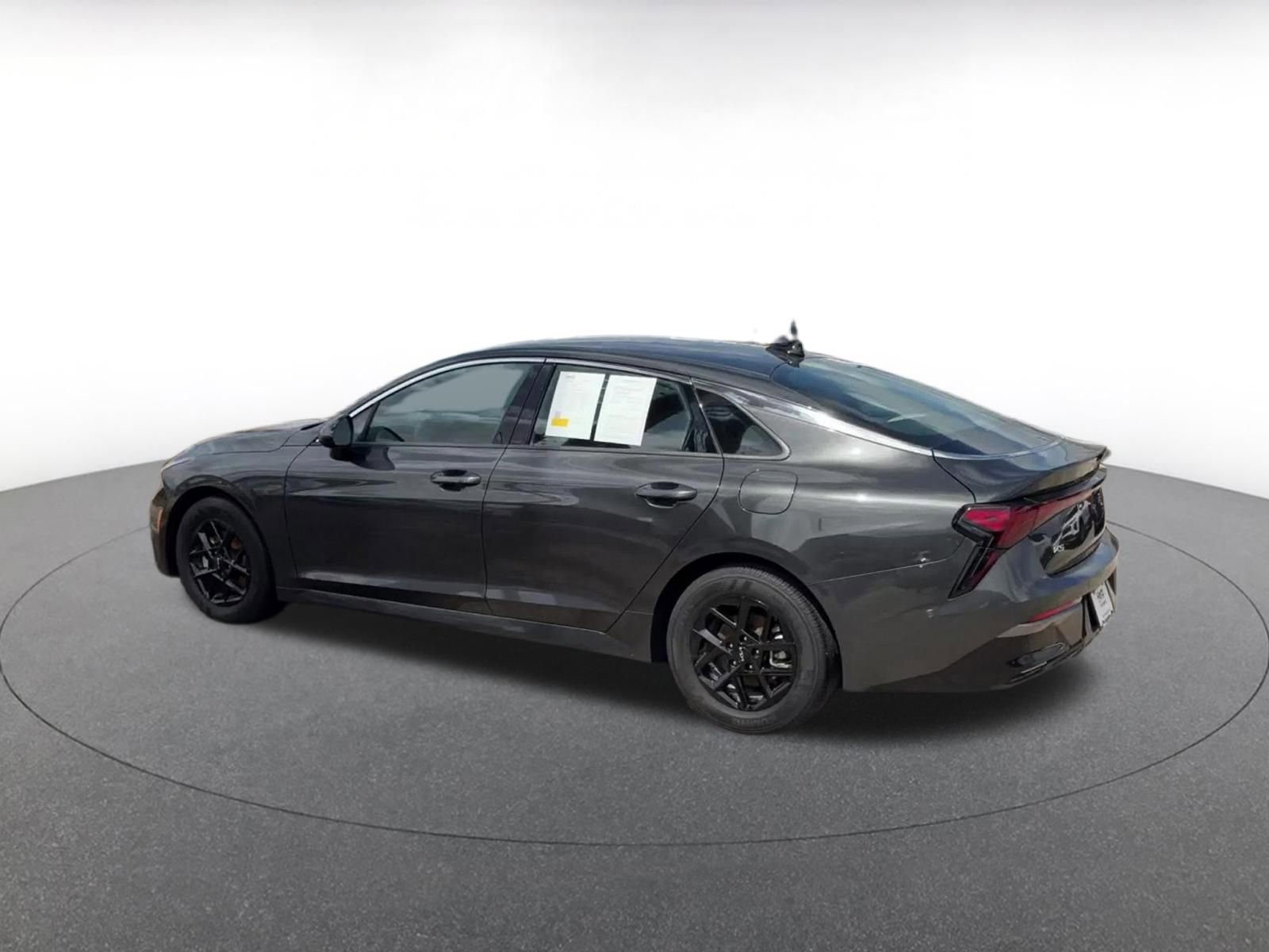 Thumbnail: 2025 Kia K5 - 10