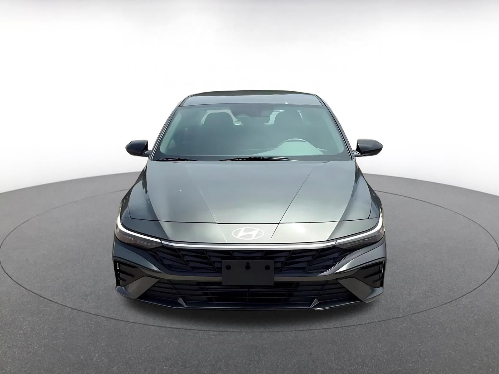 Thumbnail: 2026 Hyundai Elantra - 4