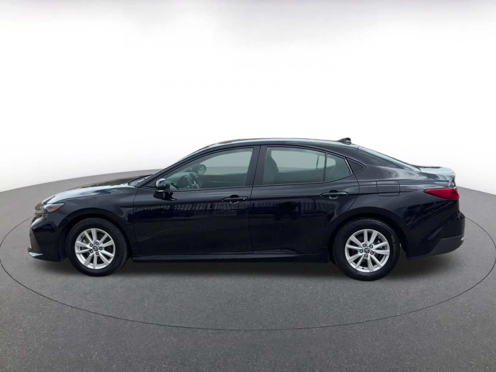 Thumbnail: 2025 Toyota Camry - 8