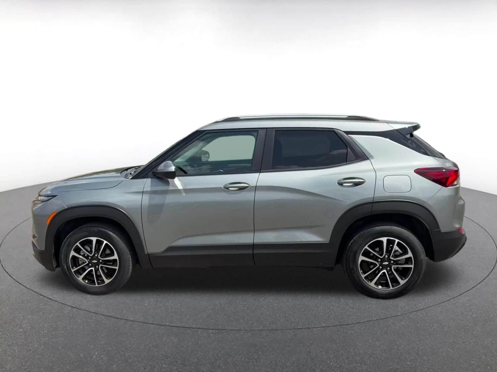 Thumbnail: 2025 Chevrolet TrailBlazer - 9