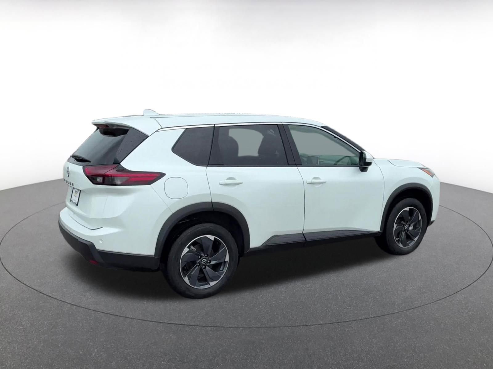 Thumbnail: 2025 Nissan Rogue - 15