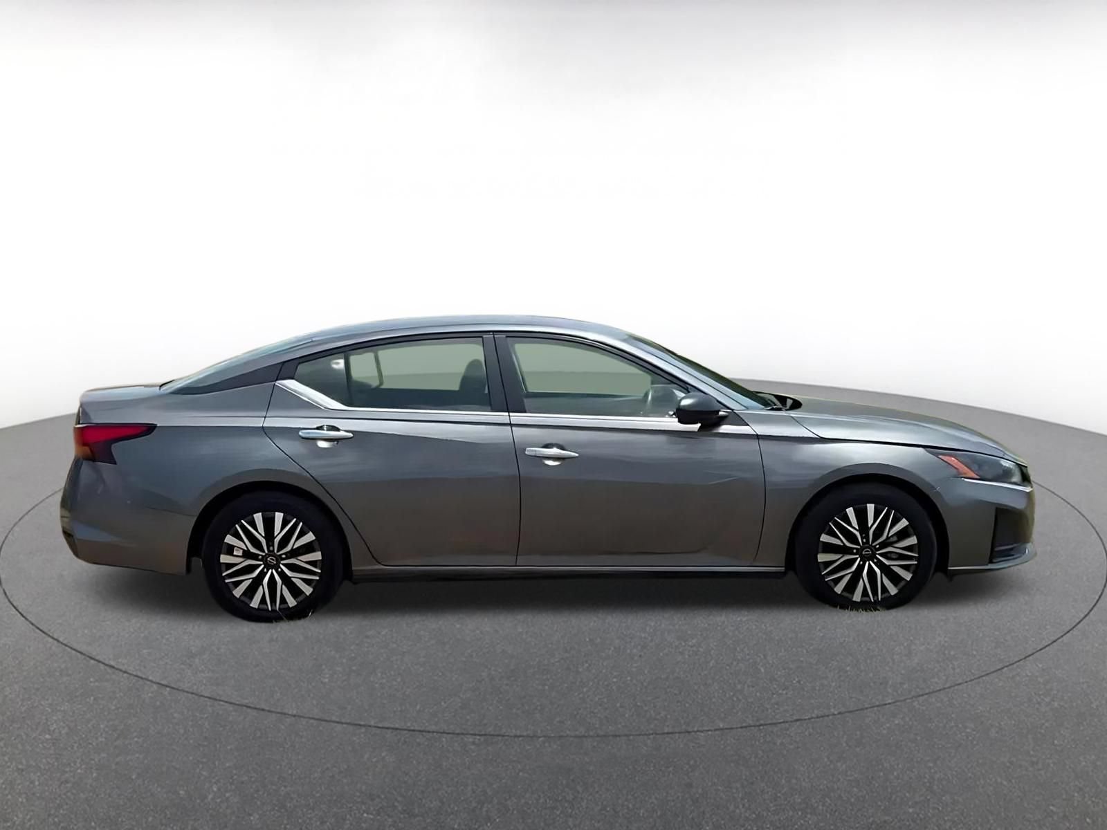 Thumbnail: 2025 Nissan Altima - 16