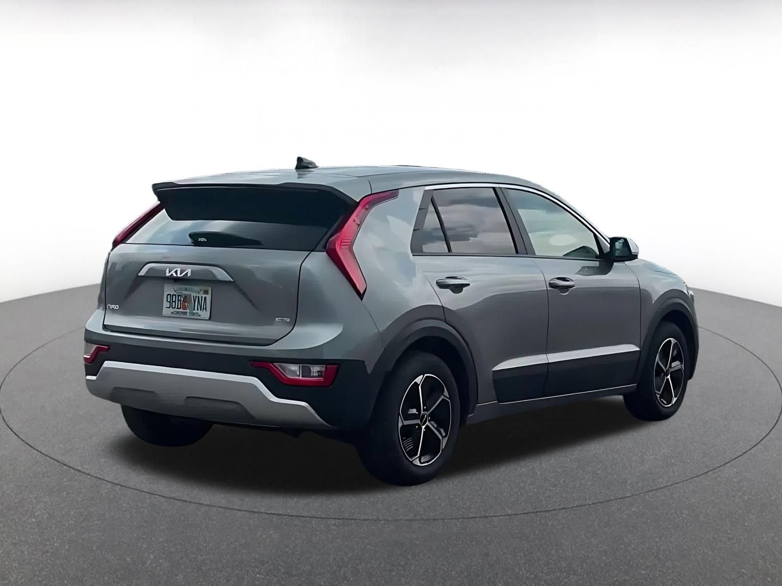 Thumbnail: 2026 Kia Niro - 11