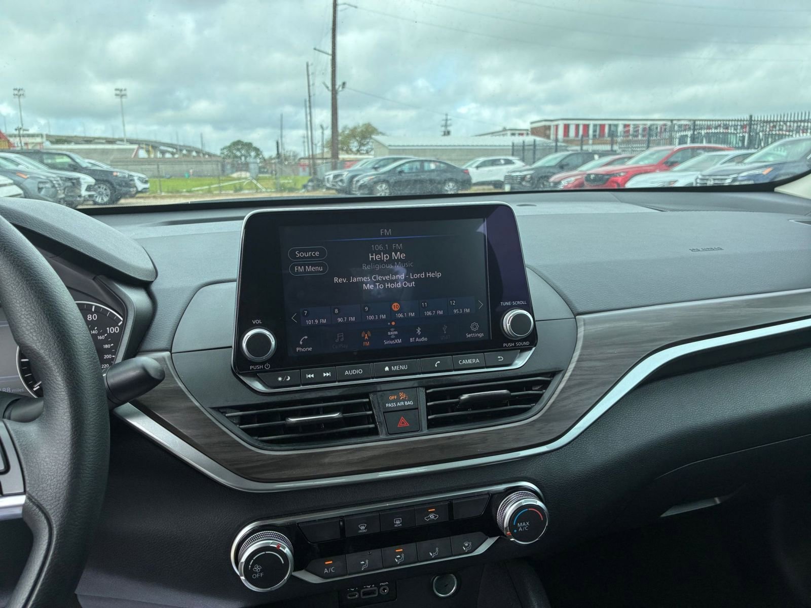 Thumbnail: 2025 Nissan Altima - 21