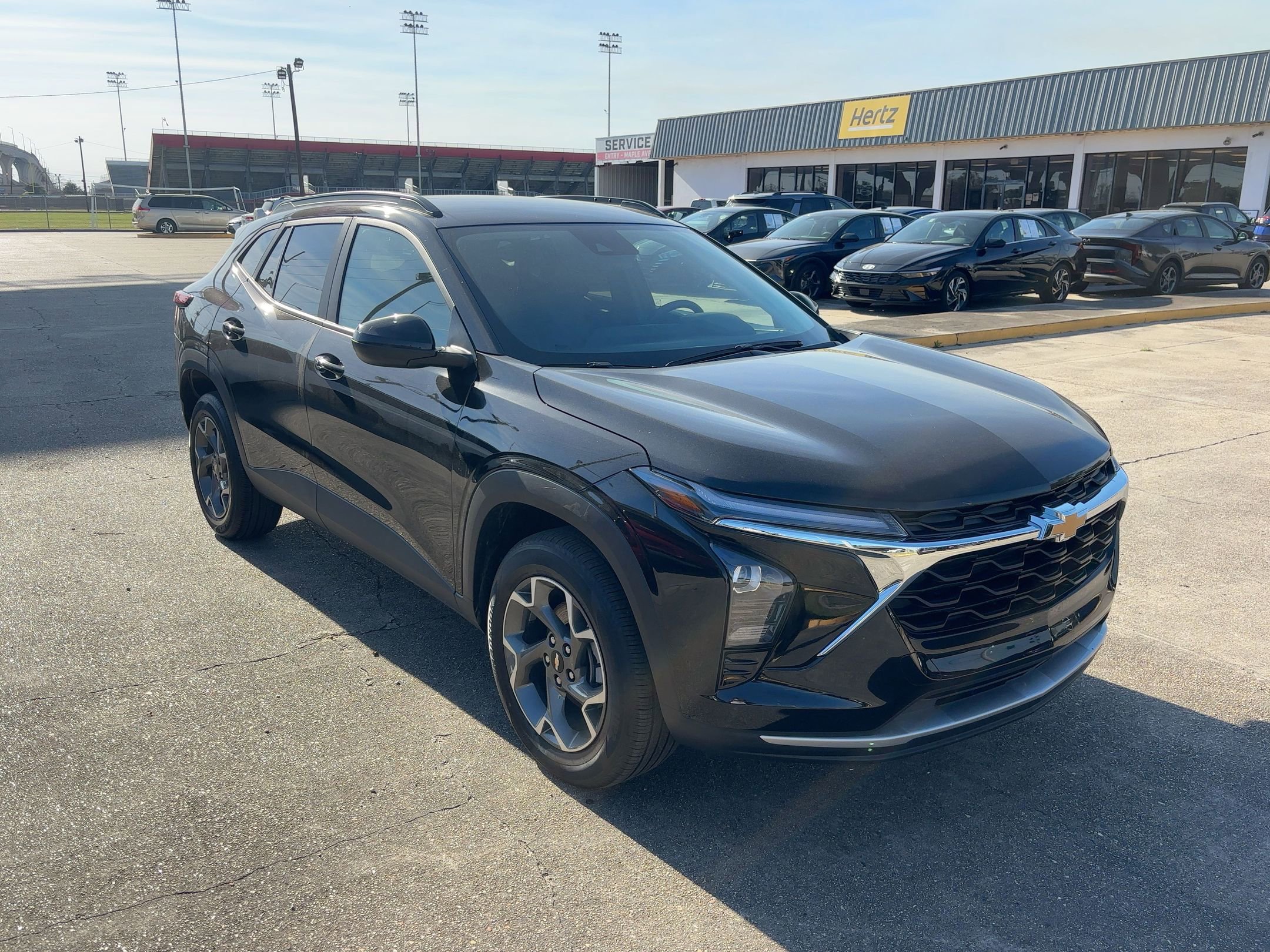 Thumbnail: 2025 Chevrolet Trax - 2