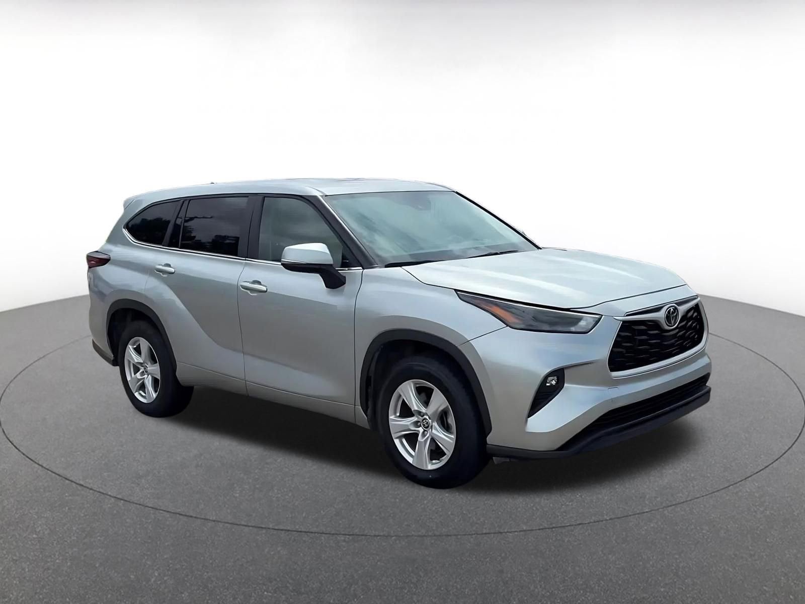 Thumbnail: 2025 Toyota Highlander - 2