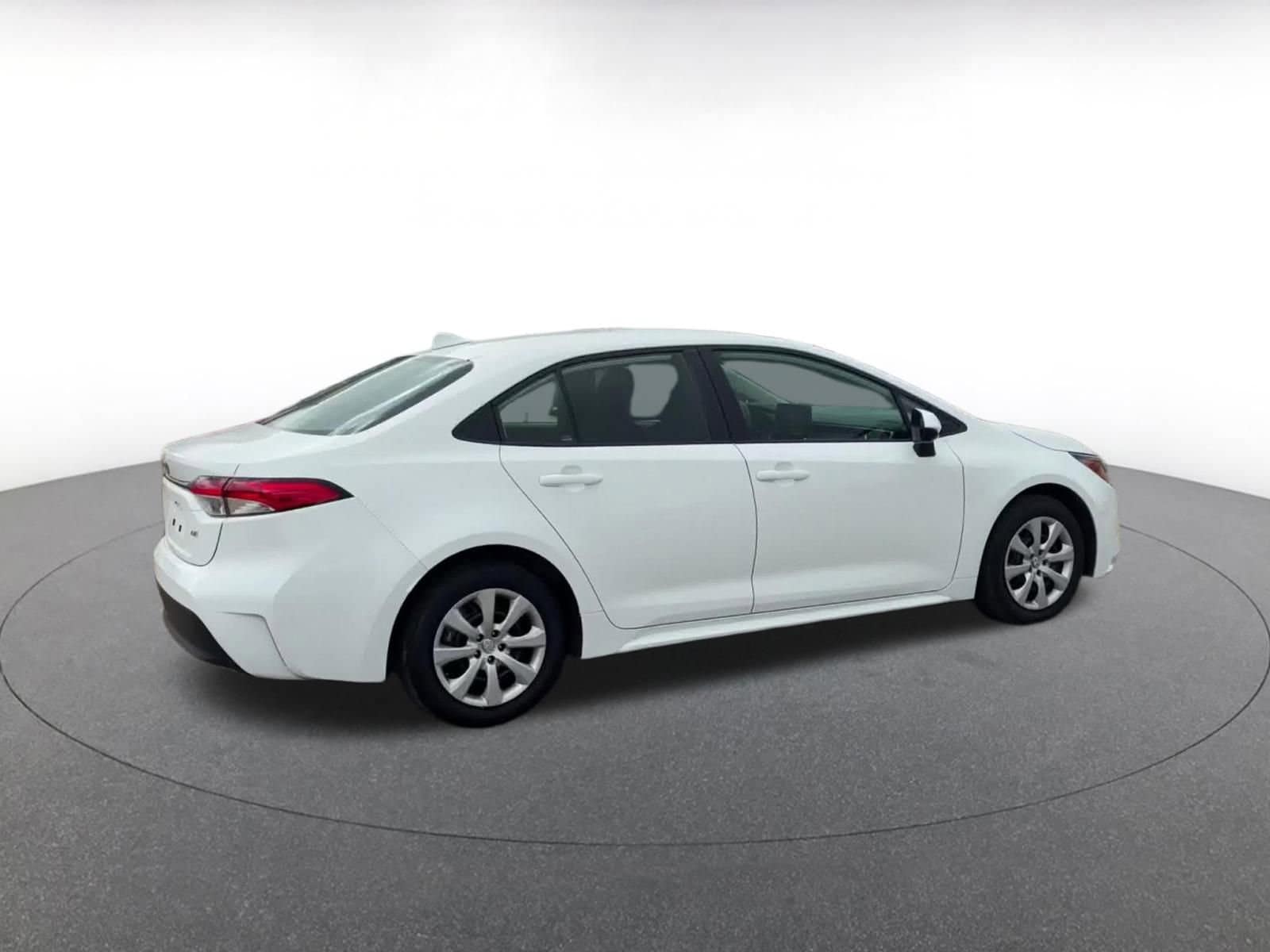 Thumbnail: 2025 Toyota Corolla - 15