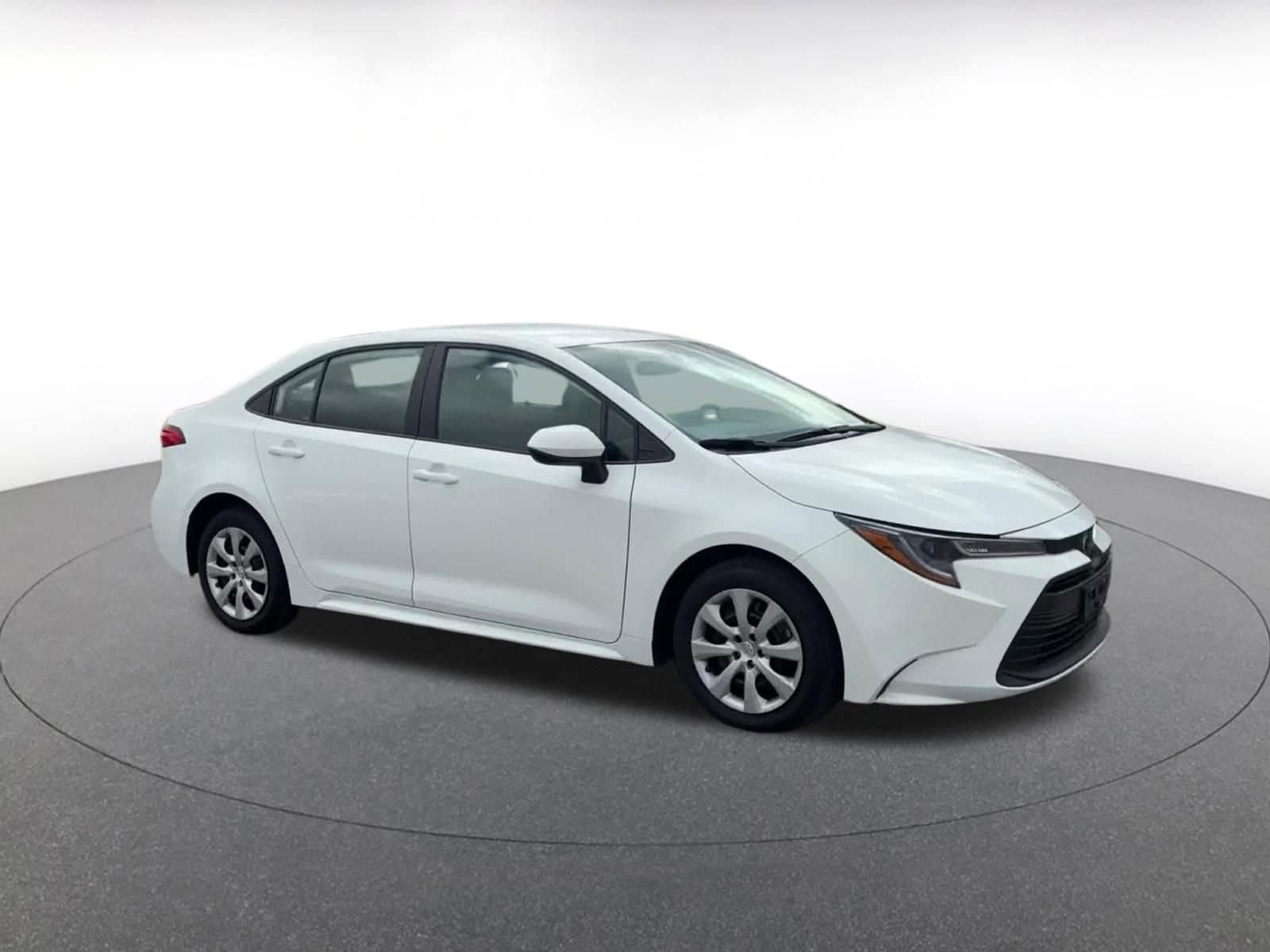 Thumbnail: 2025 Toyota Corolla - 2