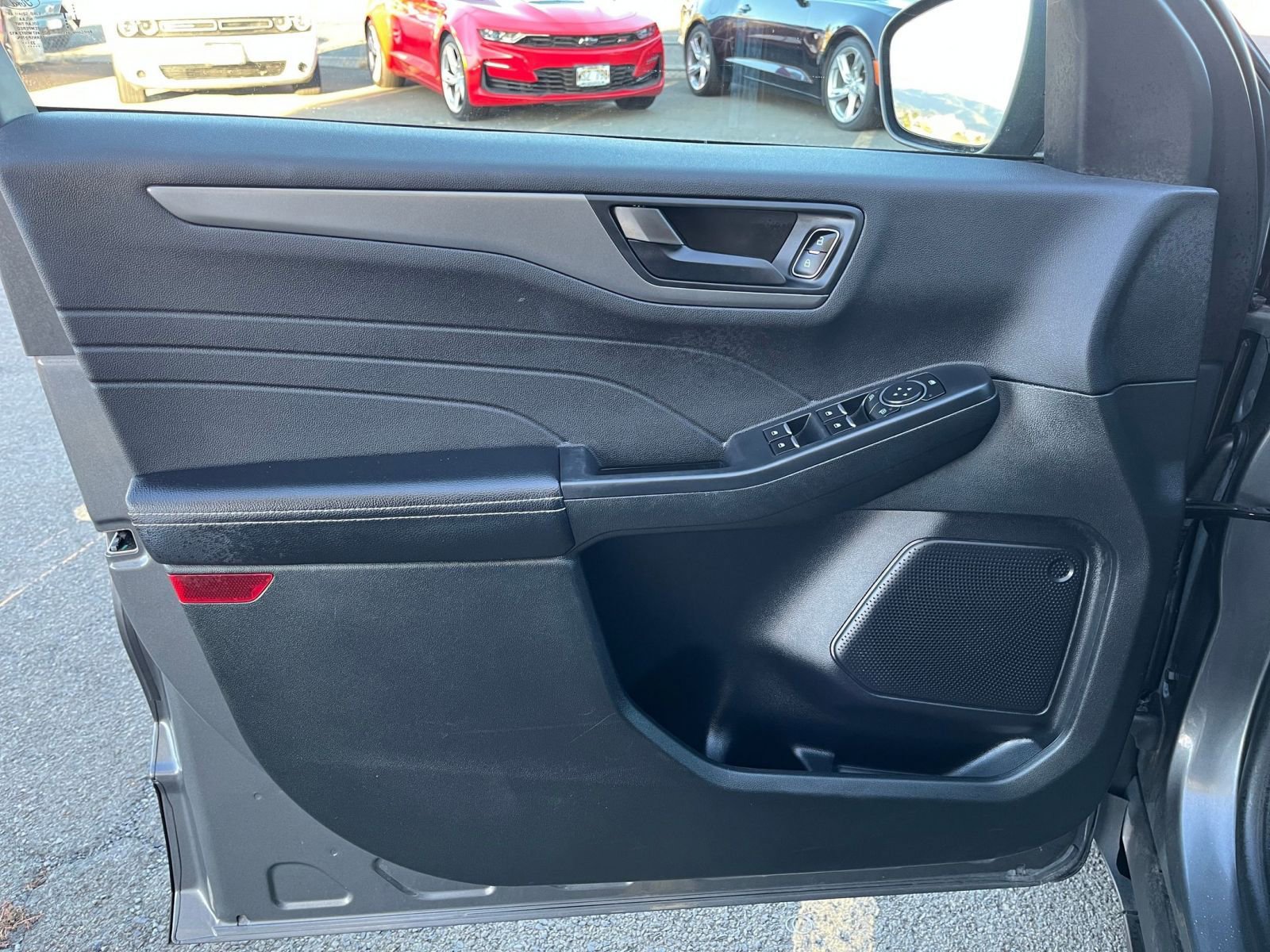 Thumbnail: 2023 Ford Escape - 20