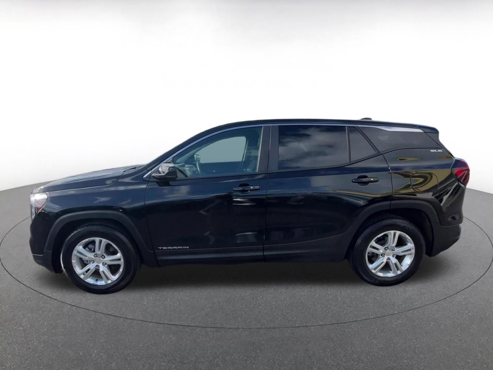Thumbnail: 2024 GMC Terrain - 9