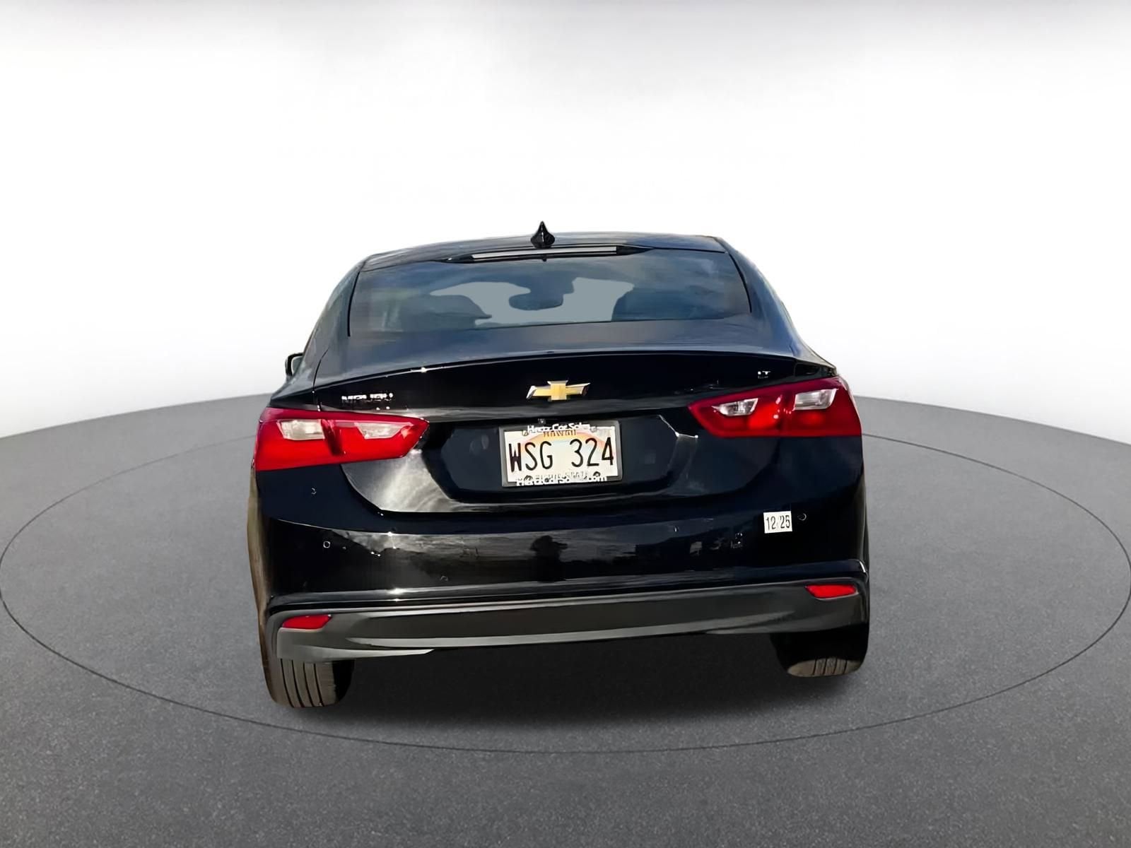 Thumbnail: 2023 Chevrolet Malibu - 12