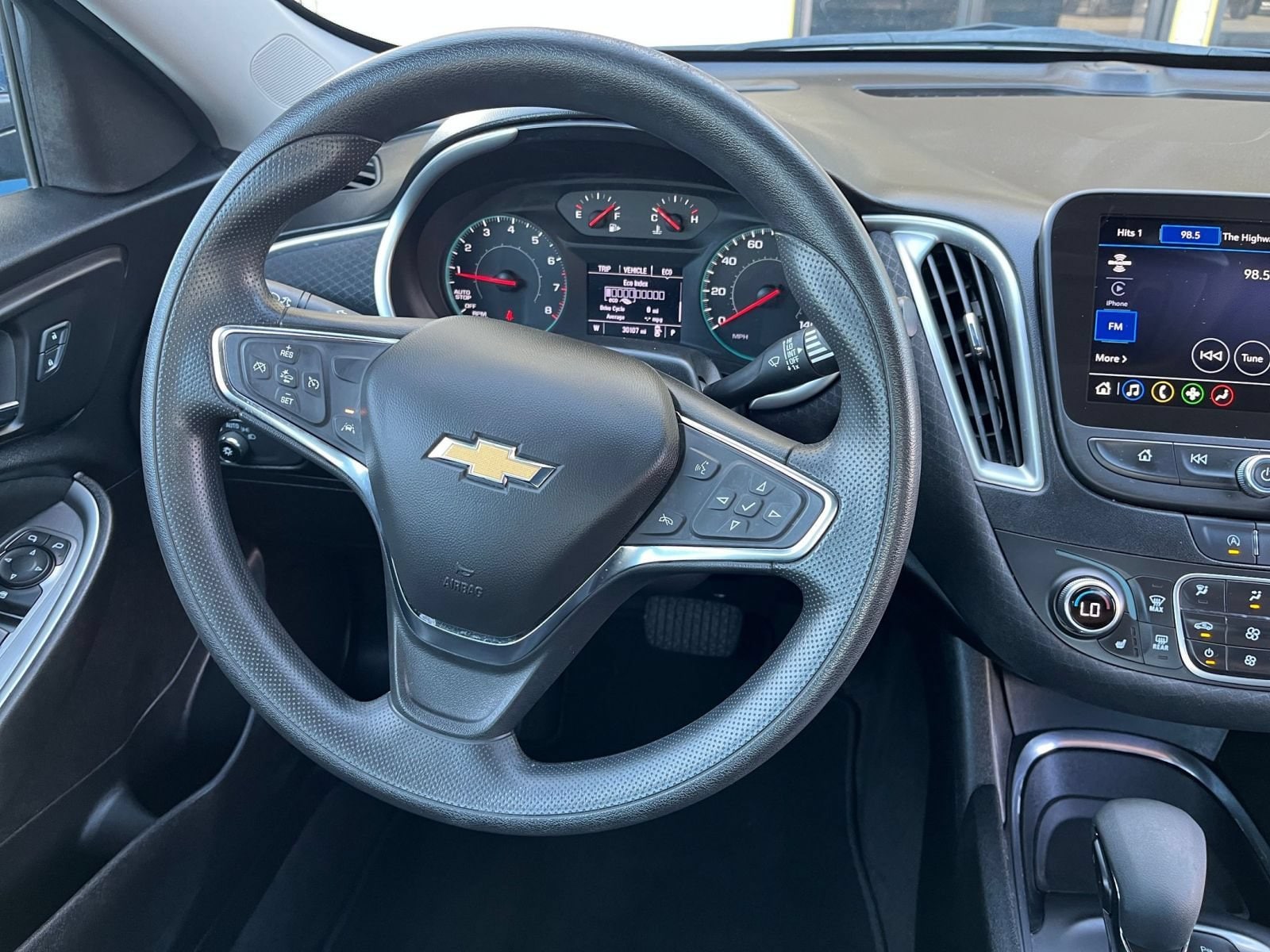 Thumbnail: 2024 Chevrolet Malibu - 35