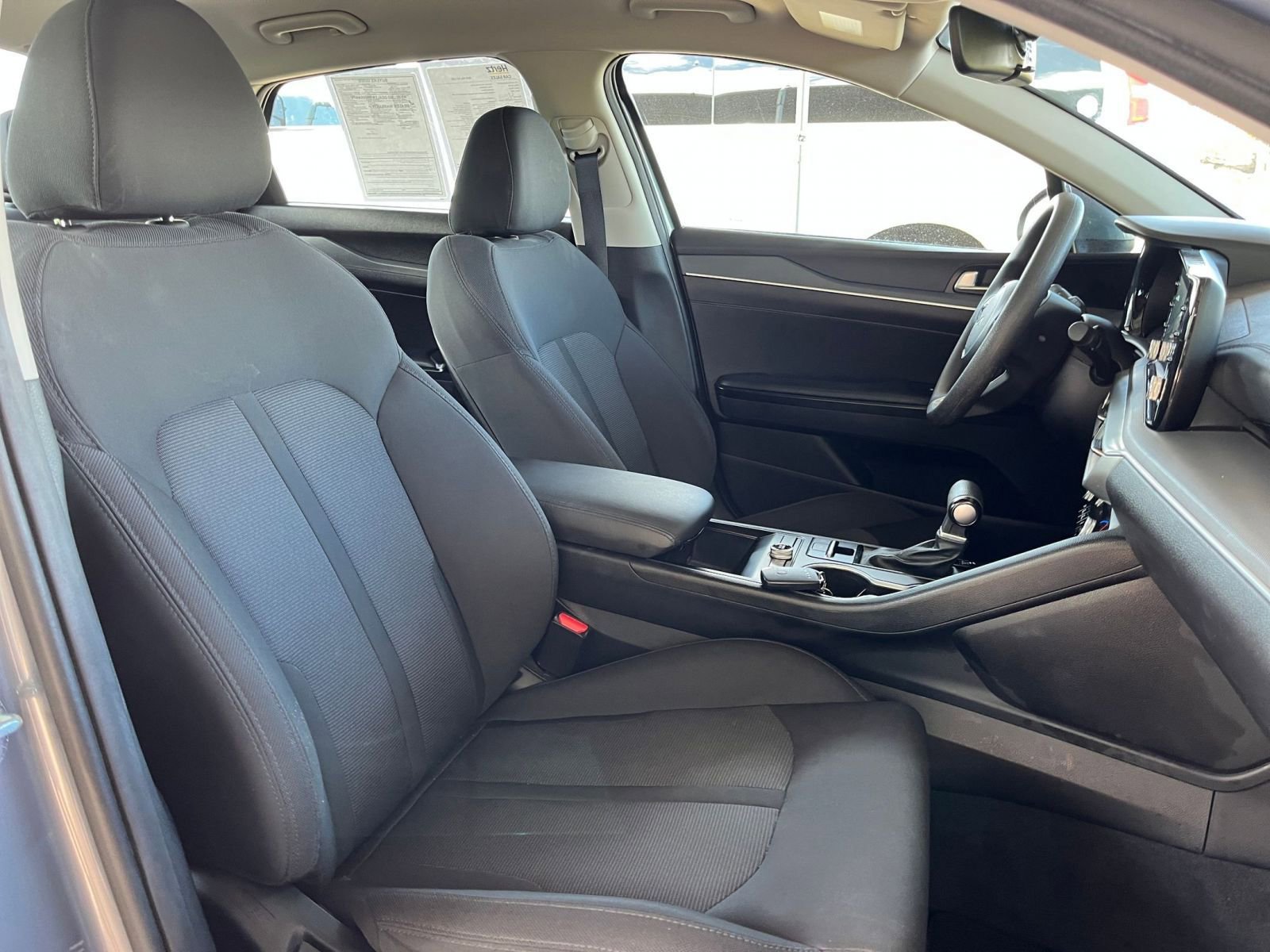 Thumbnail: 2023 Kia K5 - 34