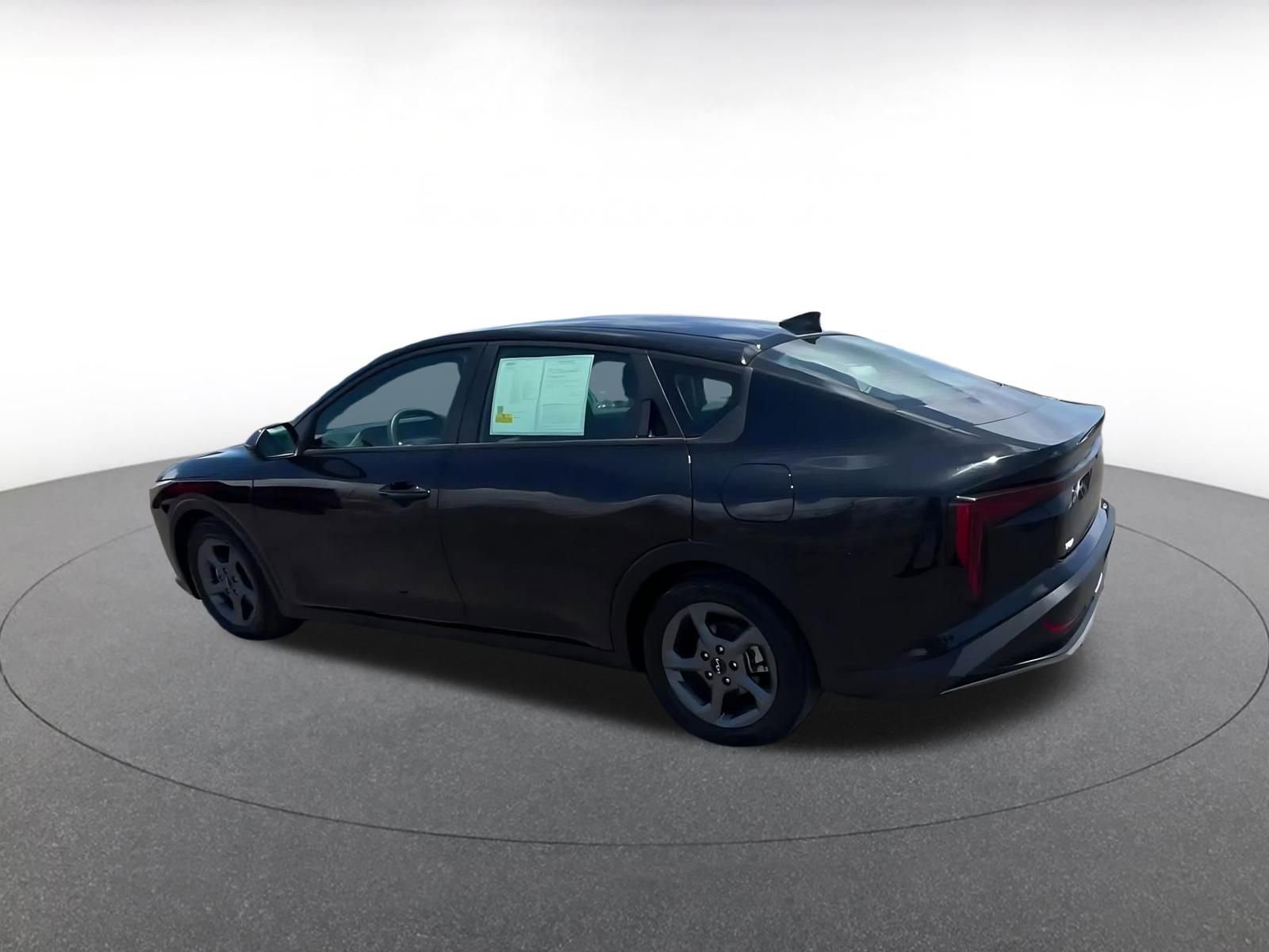 Thumbnail: 2025 Kia K4 - 10