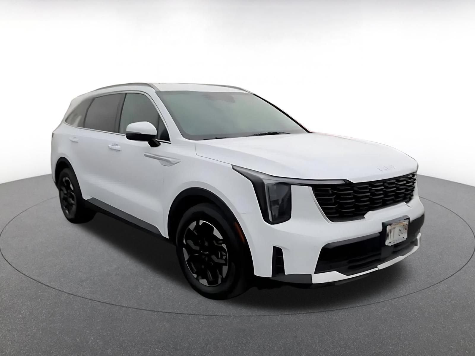 Thumbnail: 2024 Kia Sorento - 3