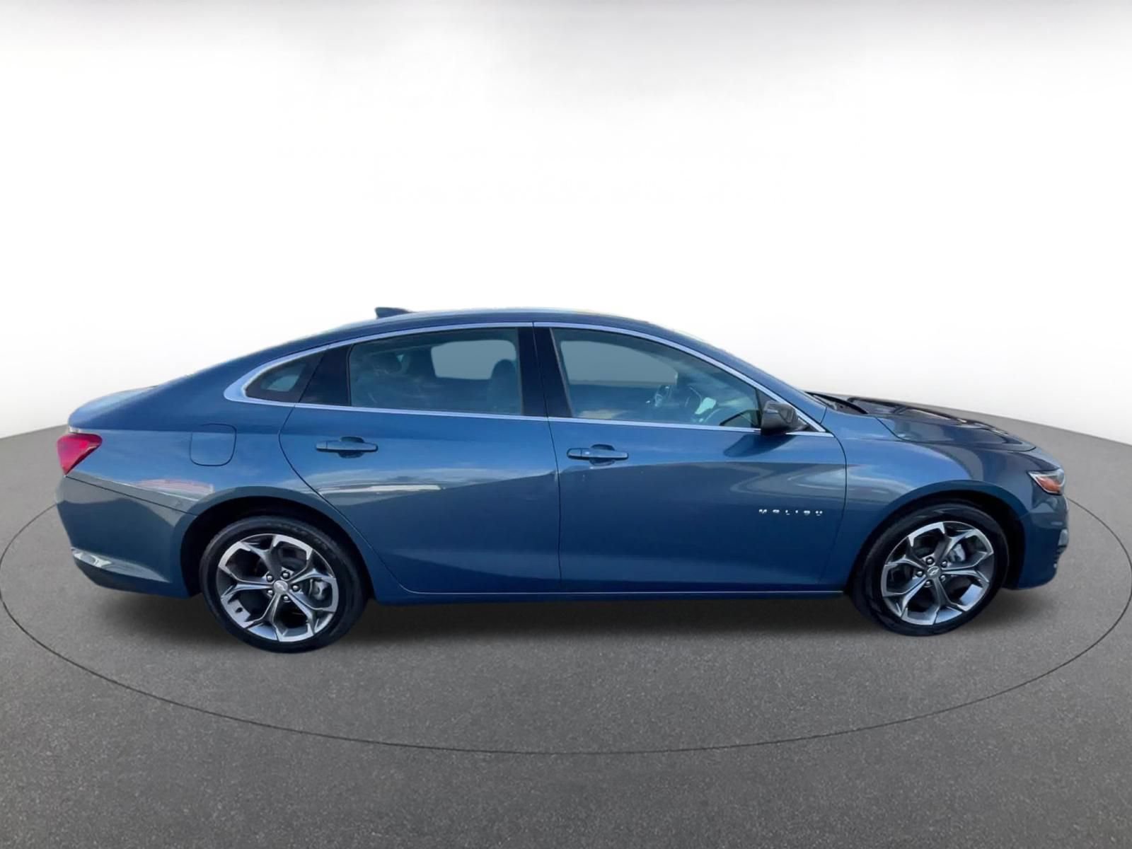 Thumbnail: 2024 Chevrolet Malibu - 16
