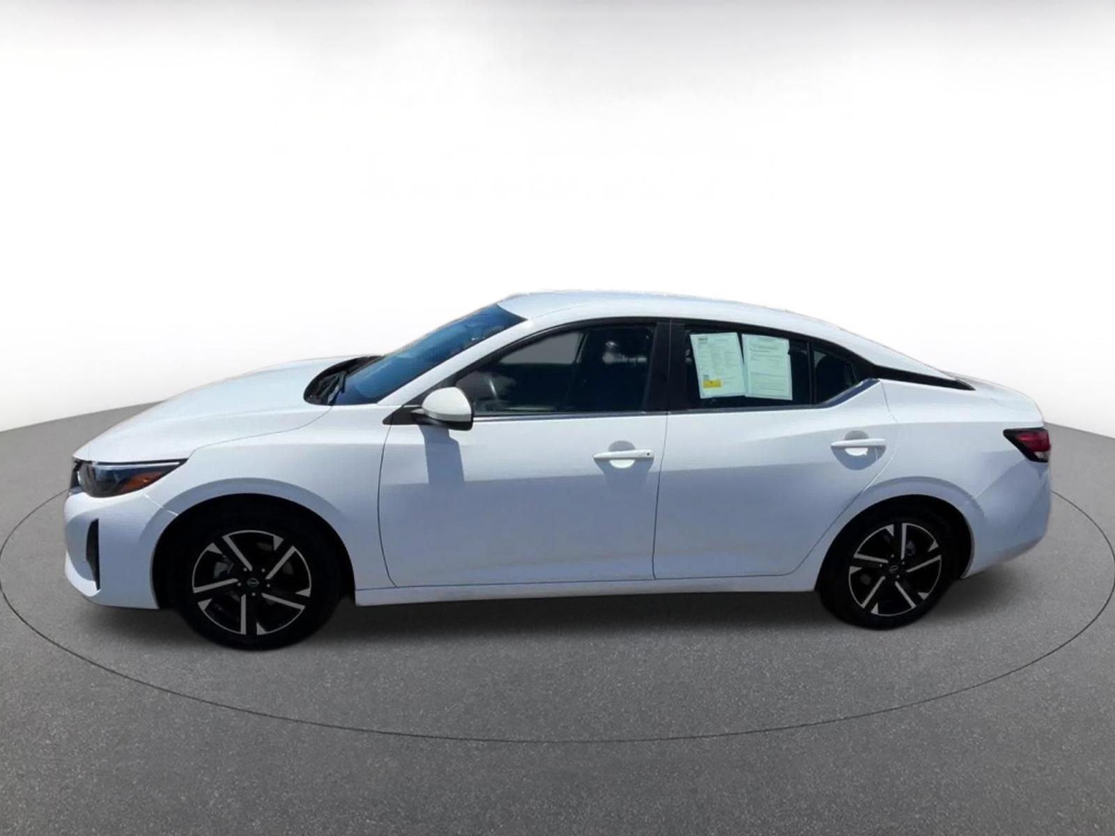 Thumbnail: 2025 Nissan Sentra - 9