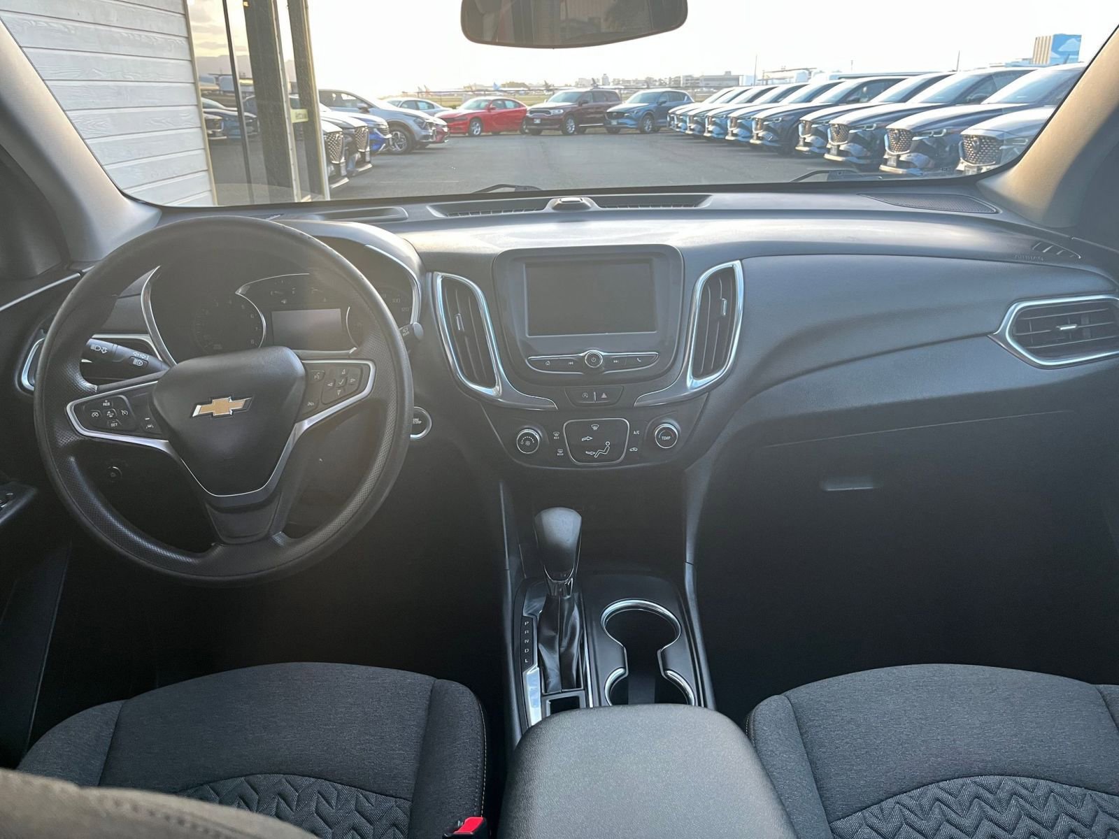 Thumbnail: 2023 Chevrolet Equinox - 32