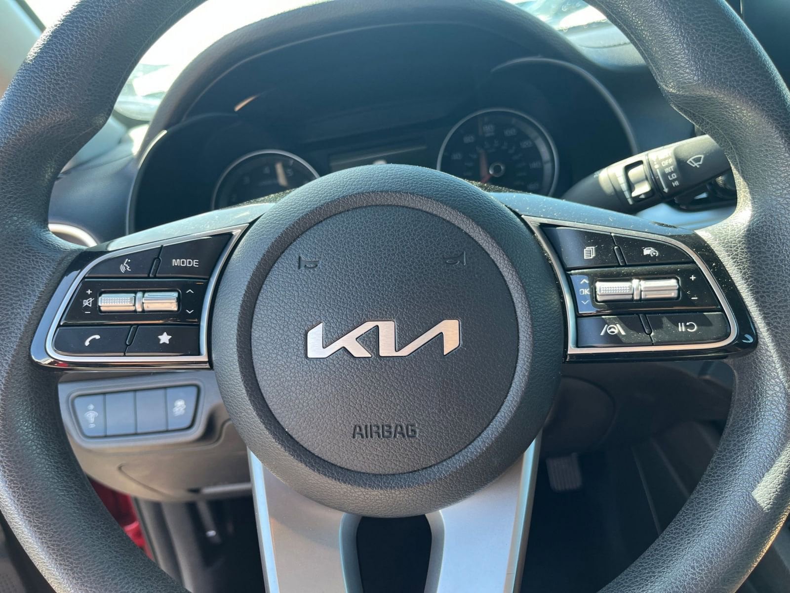 Thumbnail: 2024 Kia Forte - 27