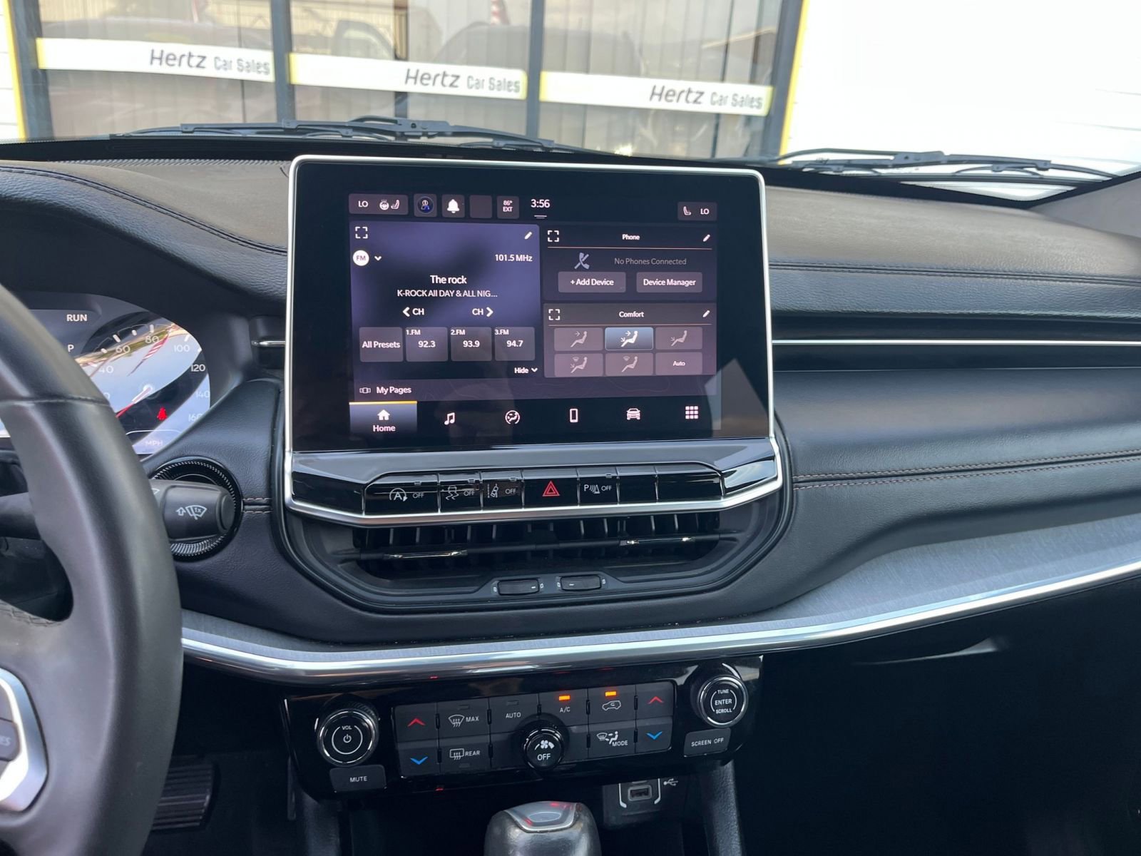 Thumbnail: 2023 Jeep Compass - 18