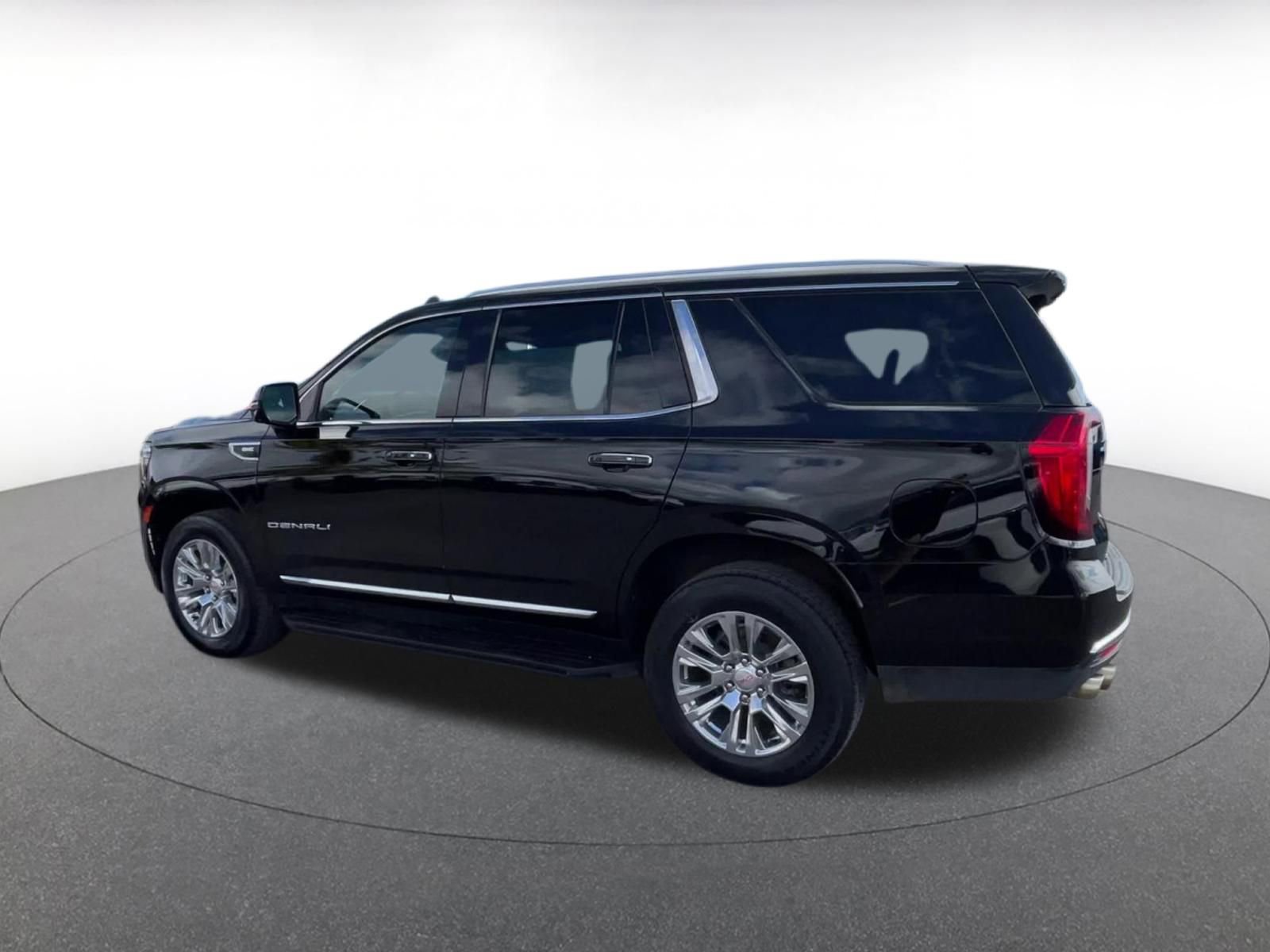 Thumbnail: 2023 GMC Yukon - 10