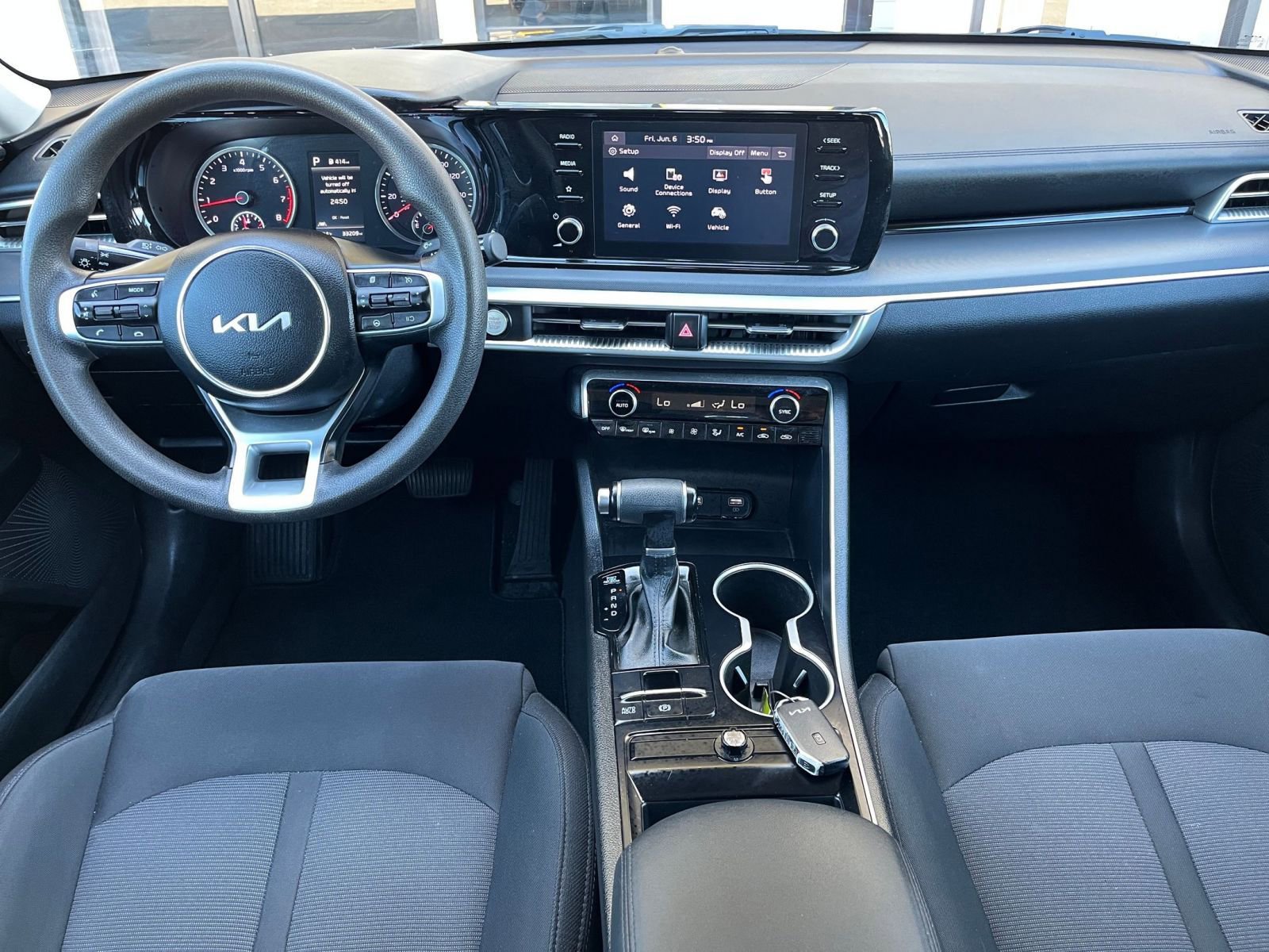 Thumbnail: 2023 Kia K5 - 31