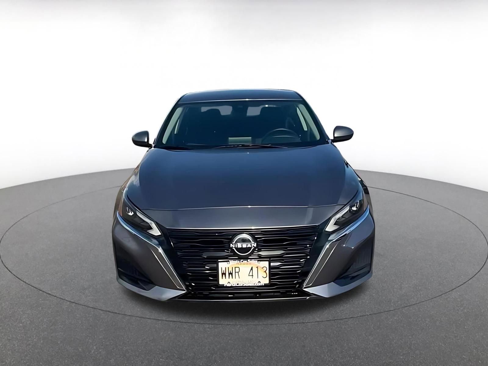 Thumbnail: 2023 Nissan Altima - 4