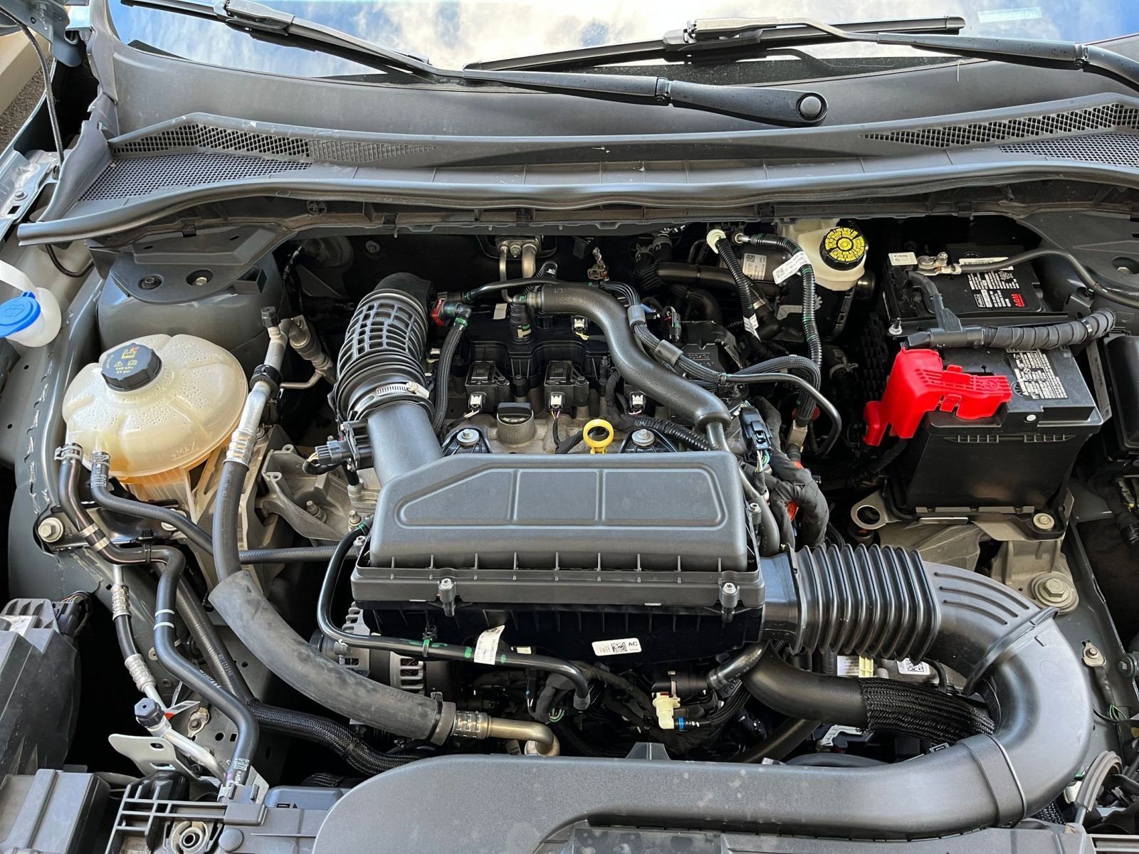 Thumbnail: 2023 Ford Escape - 32