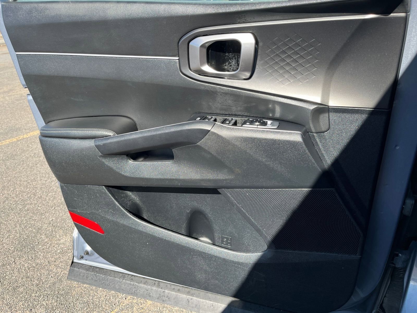 Thumbnail: 2023 Kia Sorento - 18