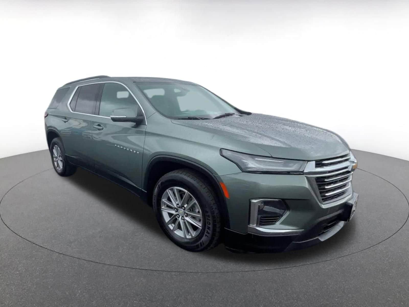 Thumbnail: 2023 Chevrolet Traverse - 3