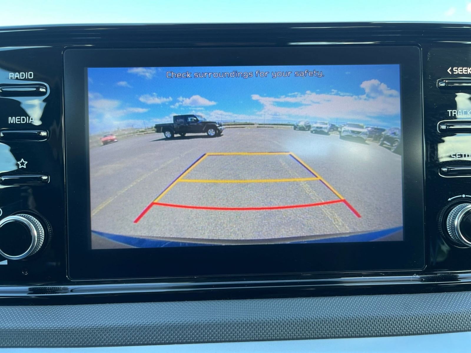 Thumbnail: 2023 Kia K5 - 17