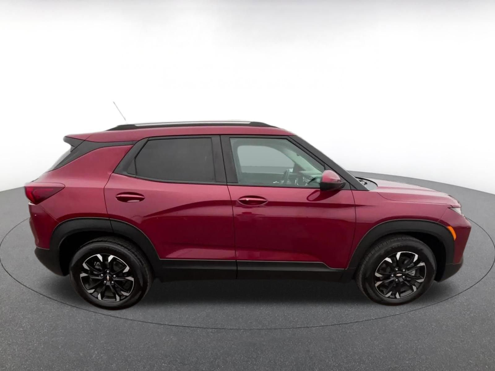 Thumbnail: 2023 Chevrolet TrailBlazer - 16