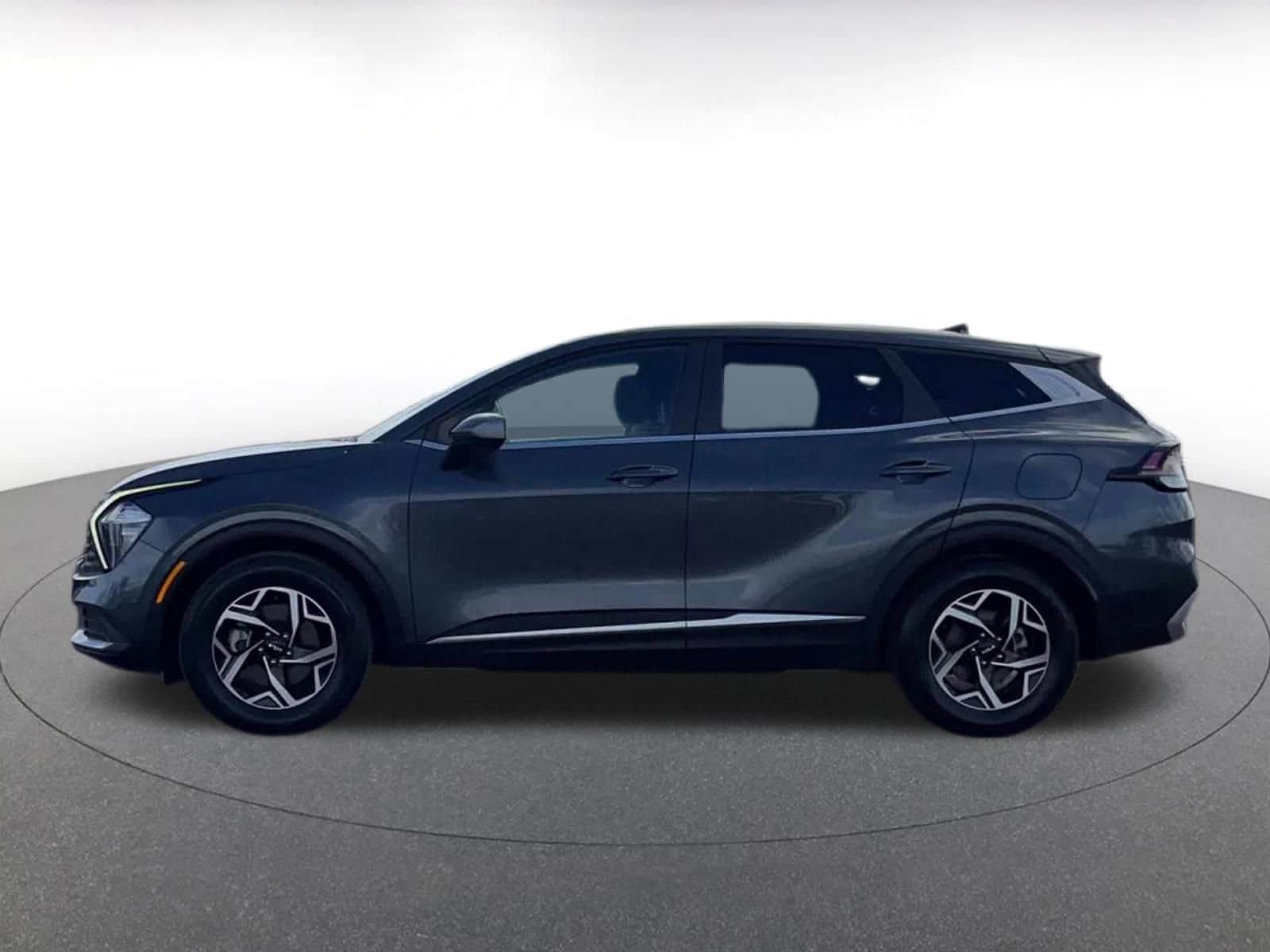 Thumbnail: 2023 Kia Sportage - 8