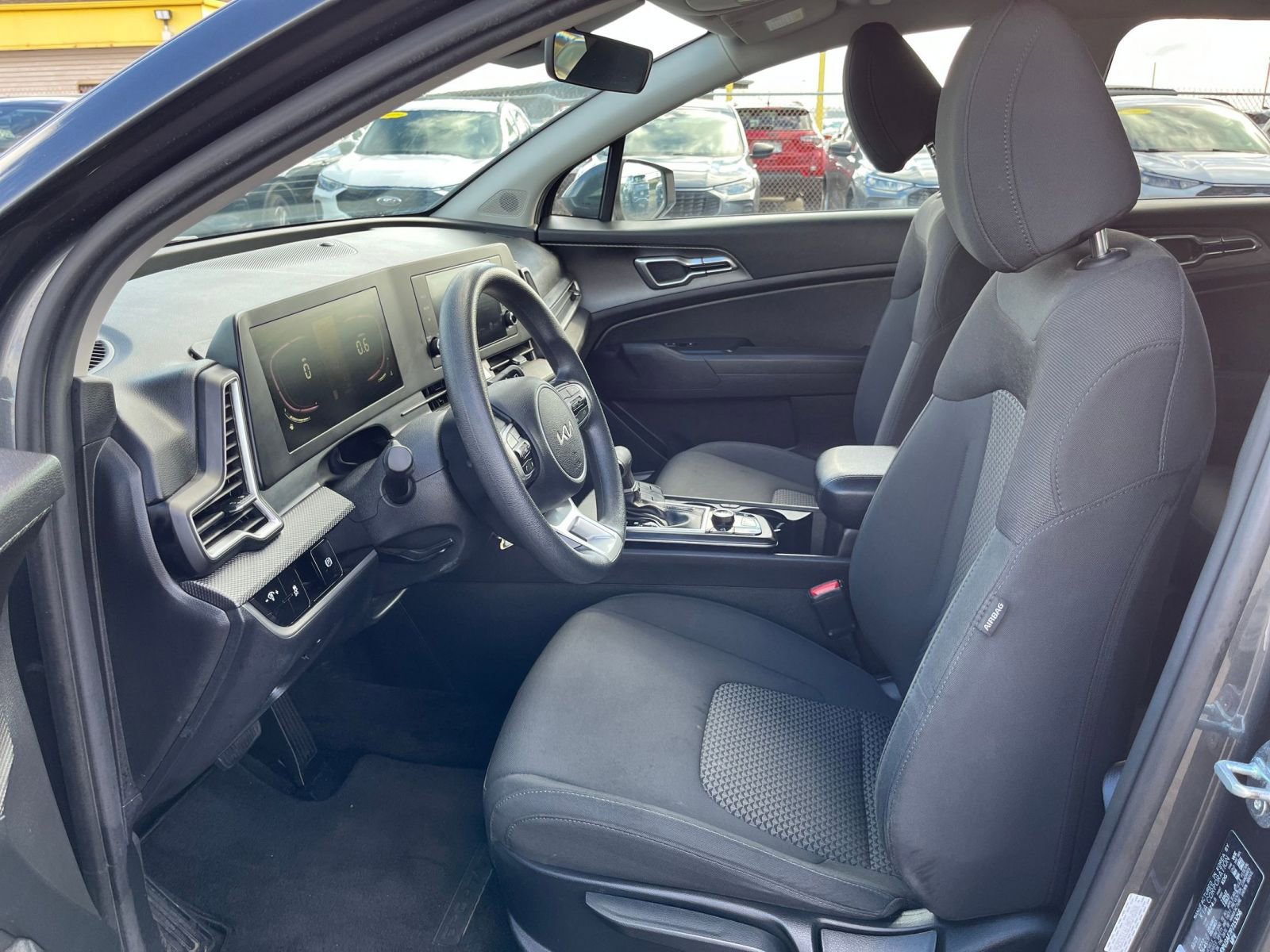 Thumbnail: 2023 Kia Sportage - 25