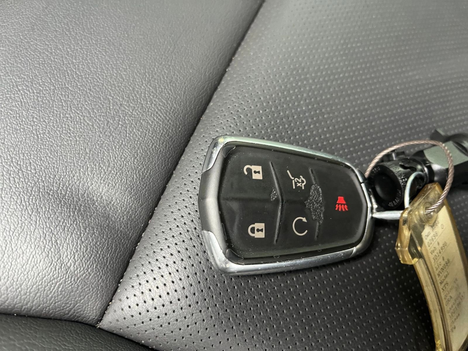 Thumbnail: 2023 Cadillac XT5 - 23