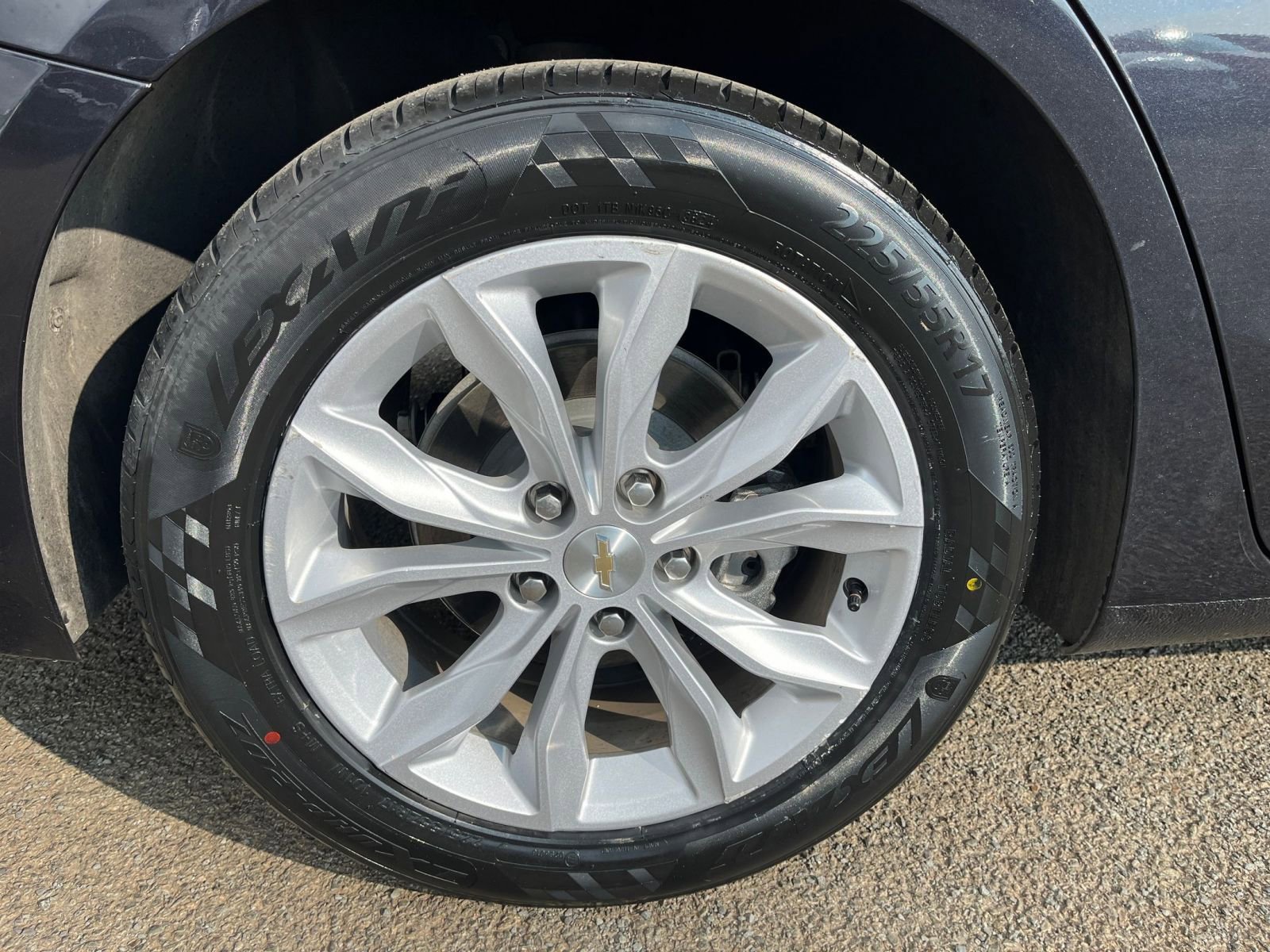 Thumbnail: 2023 Chevrolet Malibu - 30