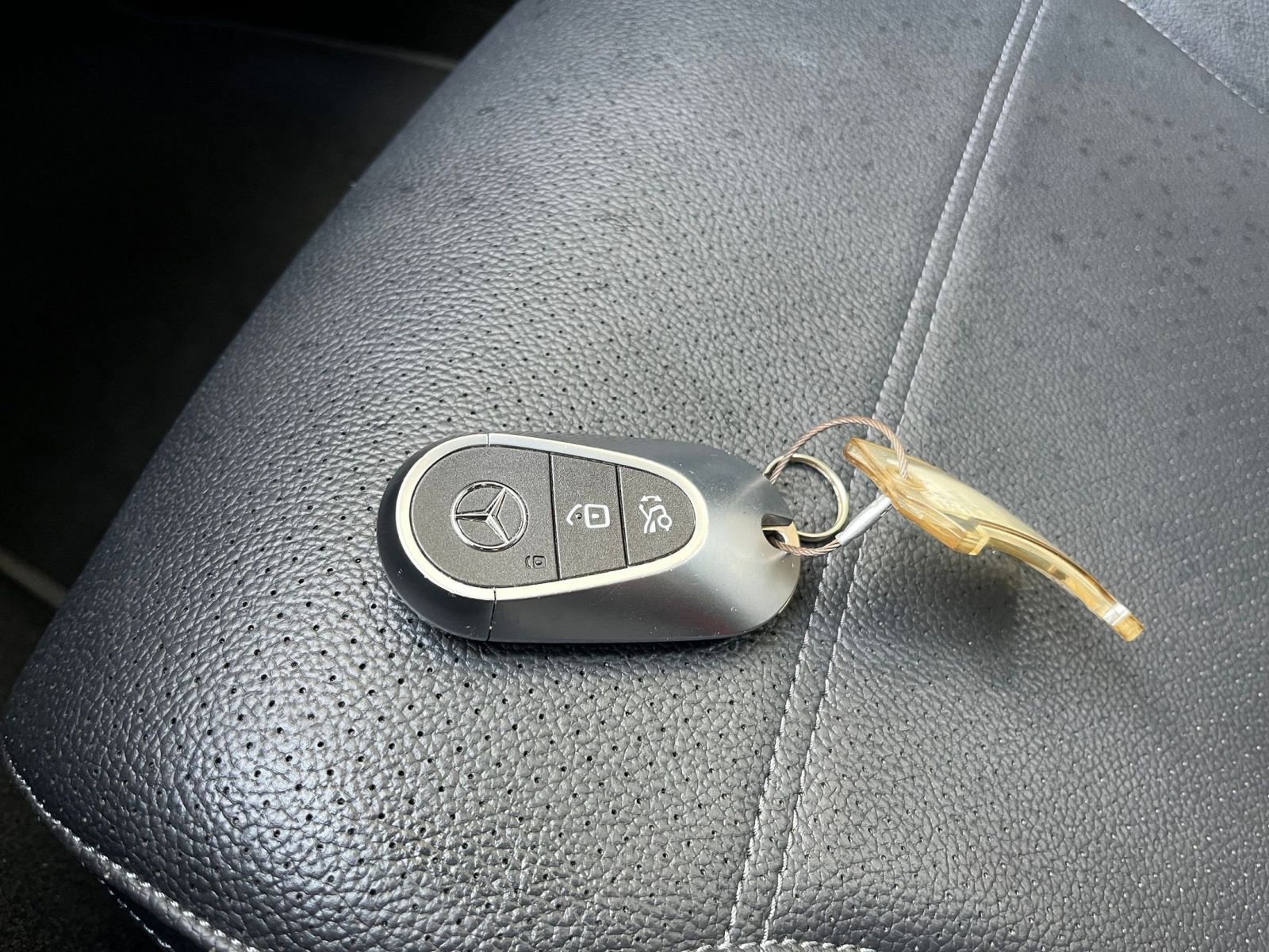 Thumbnail: 2024 Mercedes-Benz C-Class - 22