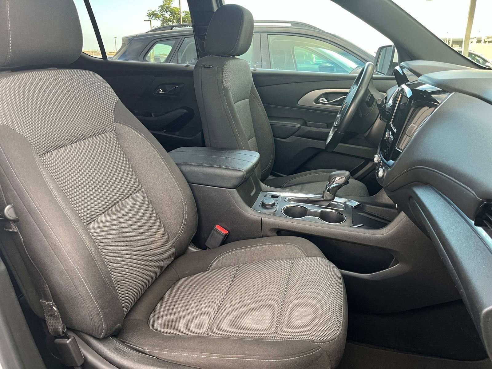 Thumbnail: 2023 Chevrolet Traverse - 35