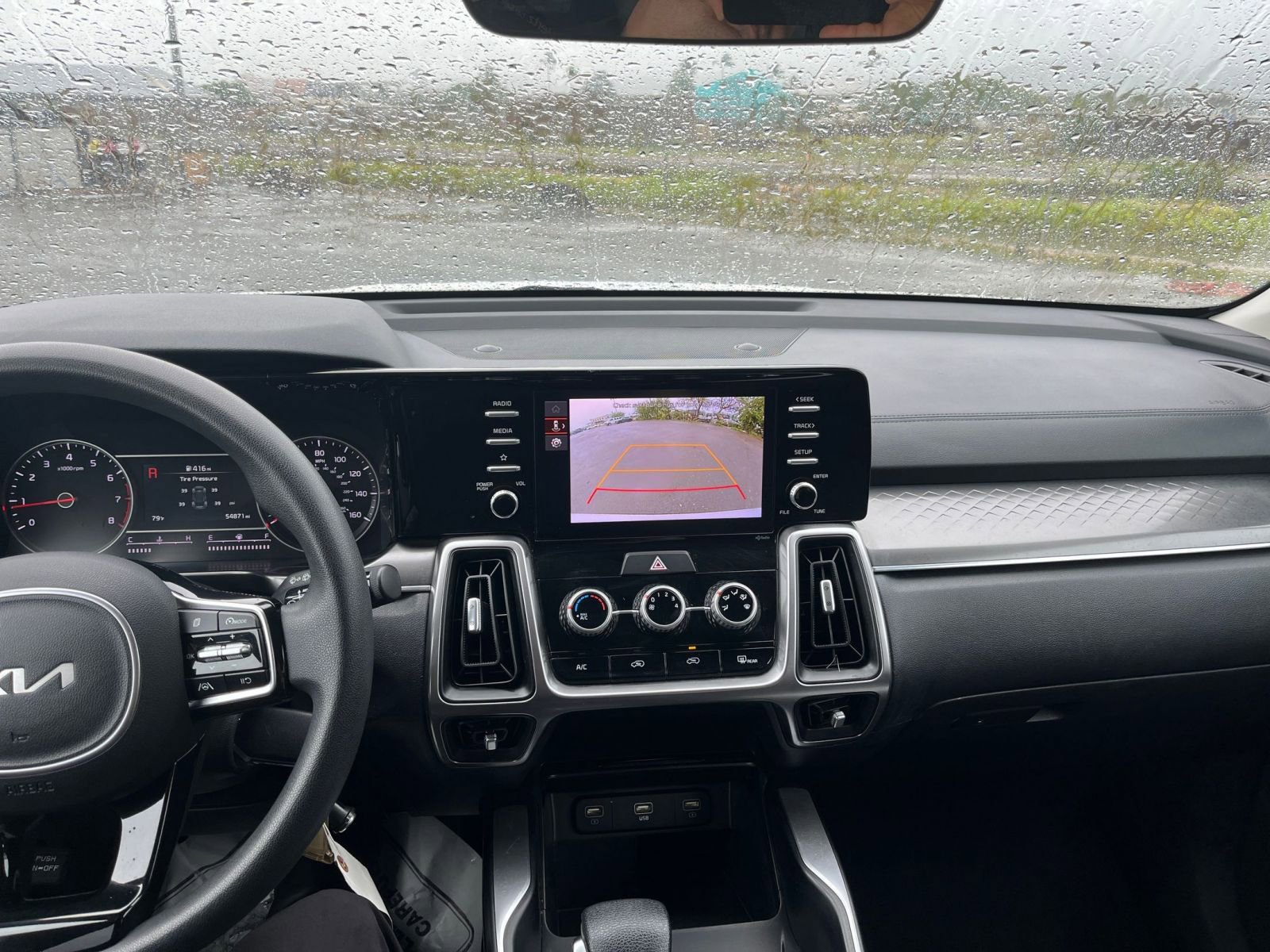 Thumbnail: 2023 Kia Sorento - 28