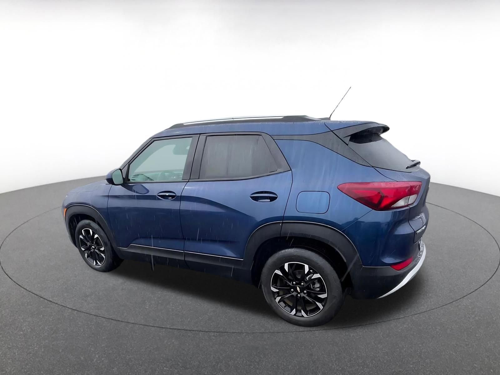 Thumbnail: 2023 Chevrolet TrailBlazer - 10