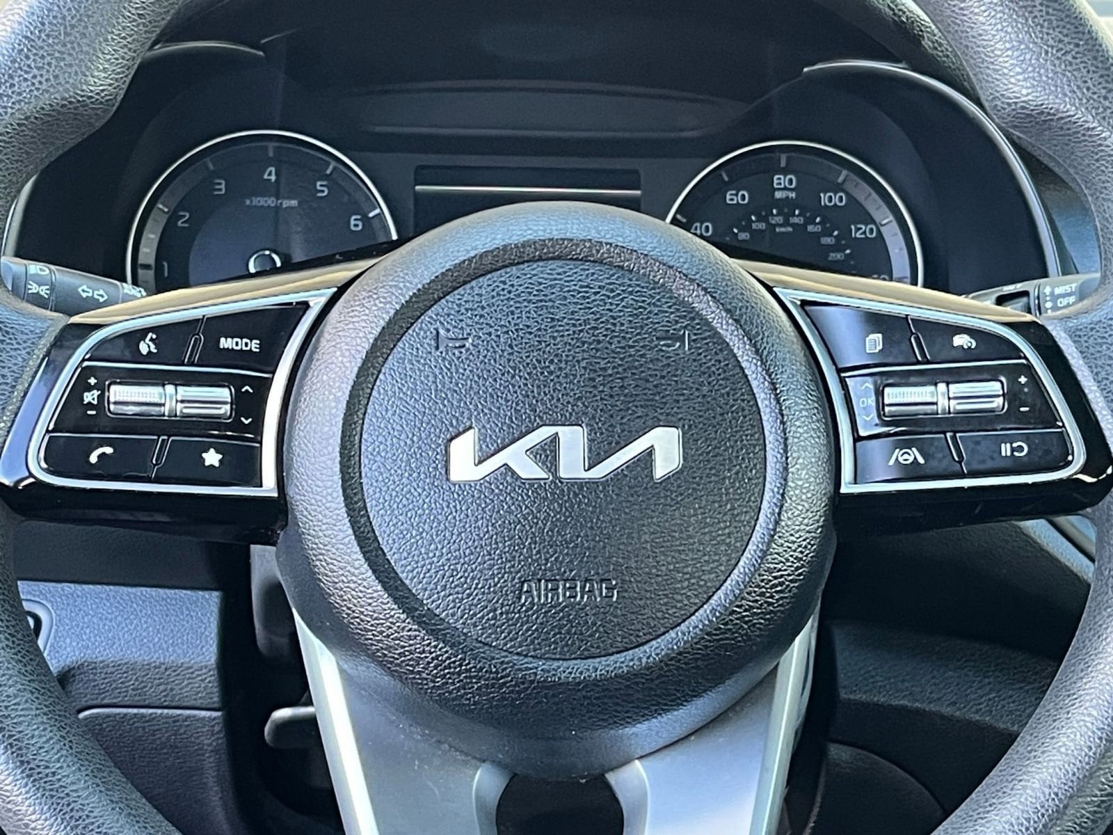 Thumbnail: 2024 Kia Forte - 27