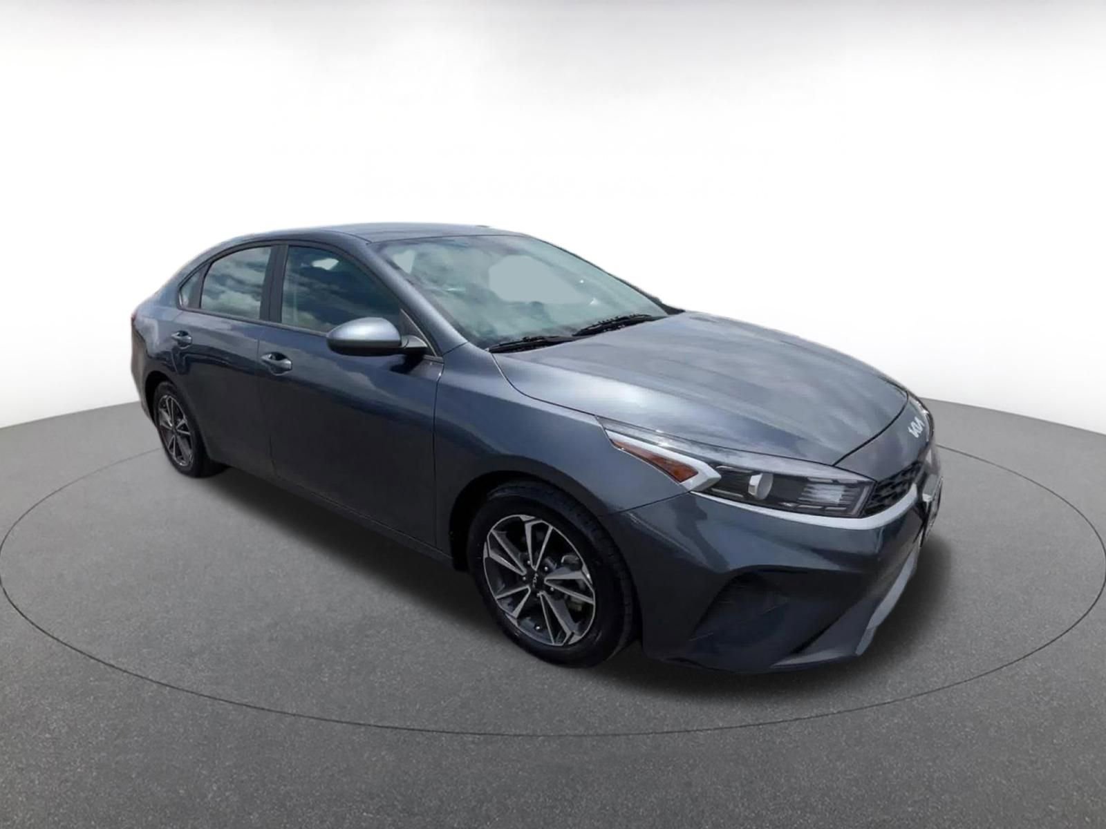 Thumbnail: 2024 Kia Forte - 2